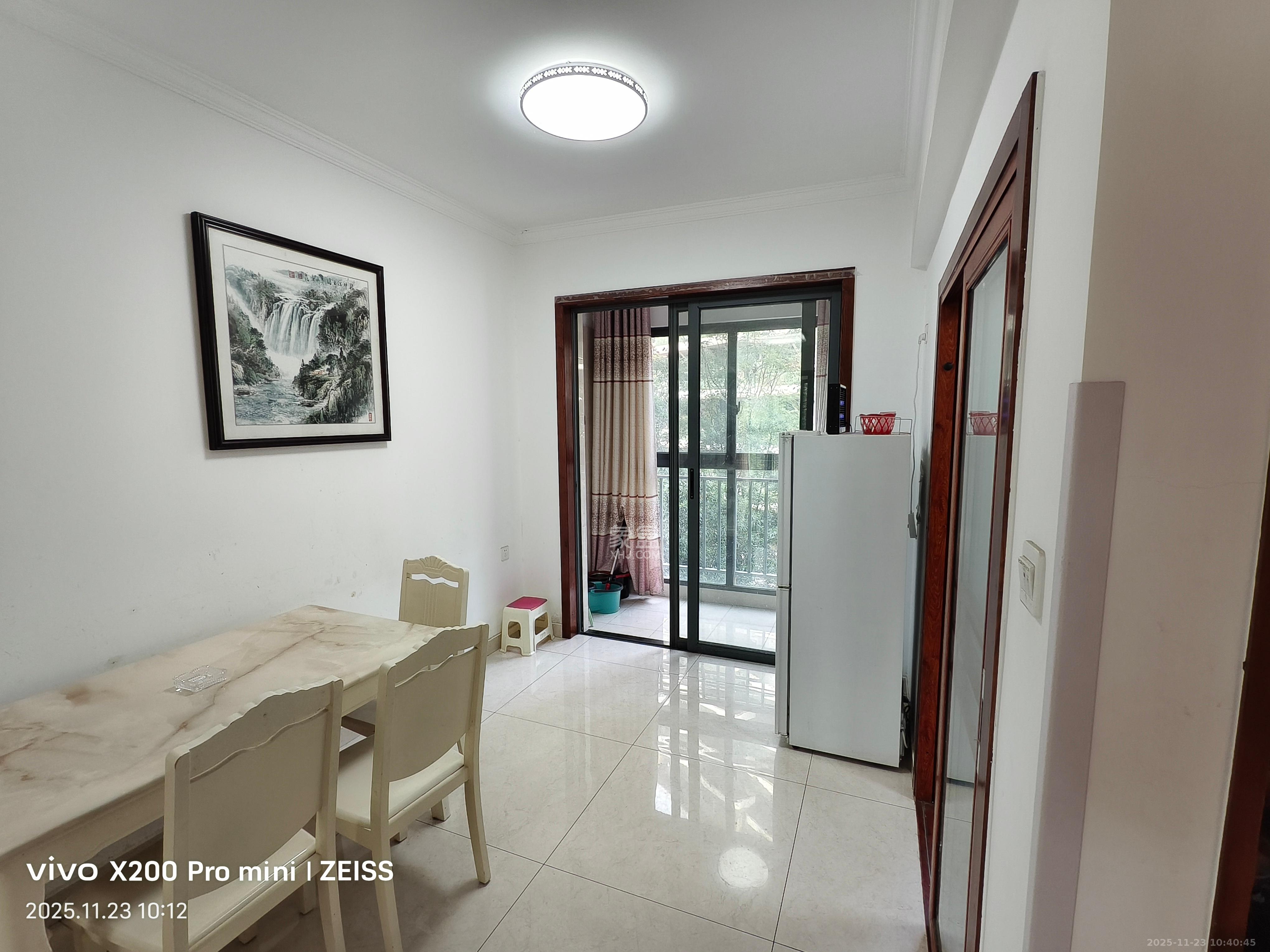 和美星城 2室2厅1卫 2000.0元/月 和美星城 2室2厅1卫 2000.0元/月室内图