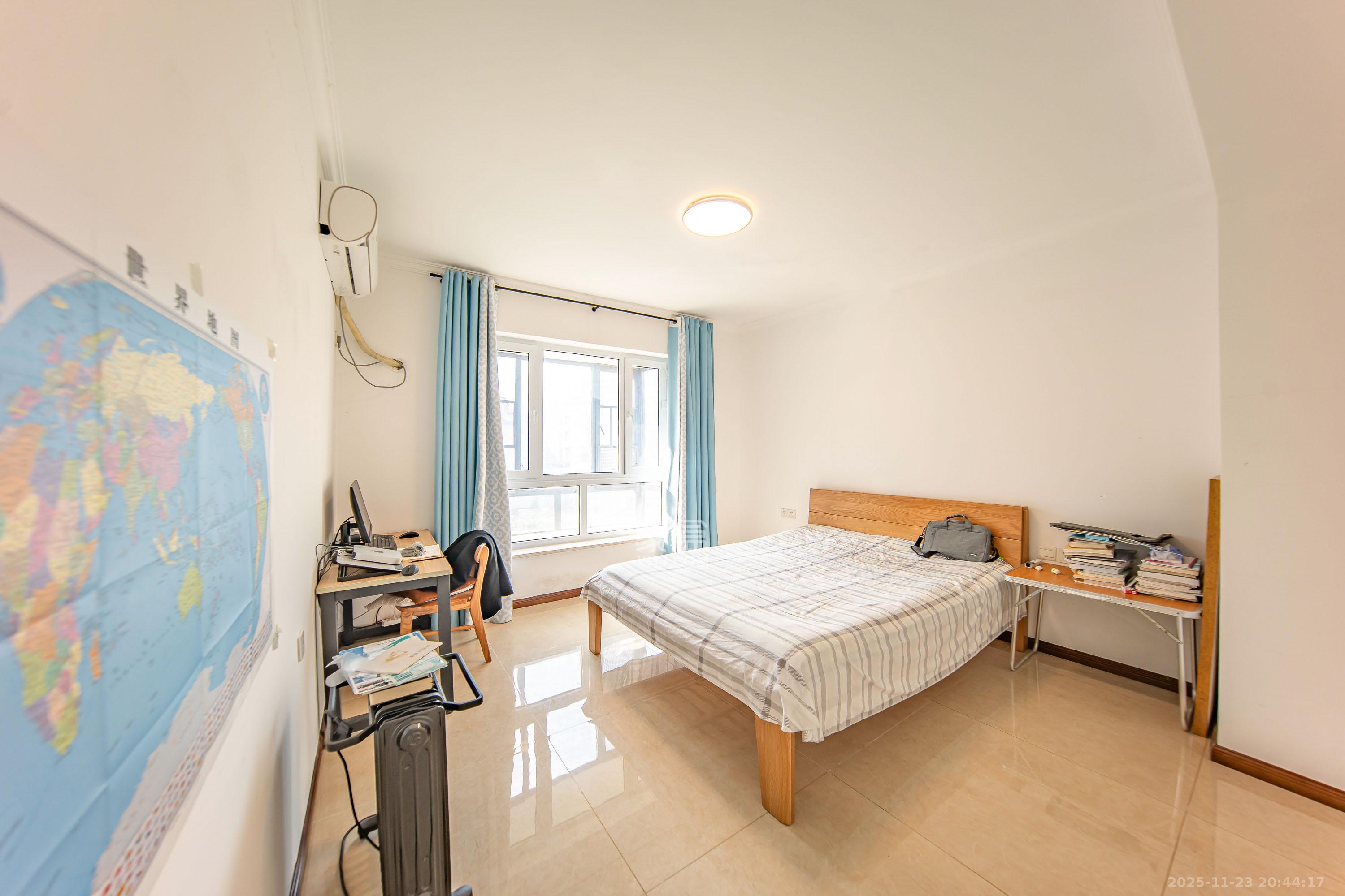 麓山里 3室2厅2卫 72.0万 麓山里 3室2厅2卫 72.0万卧室