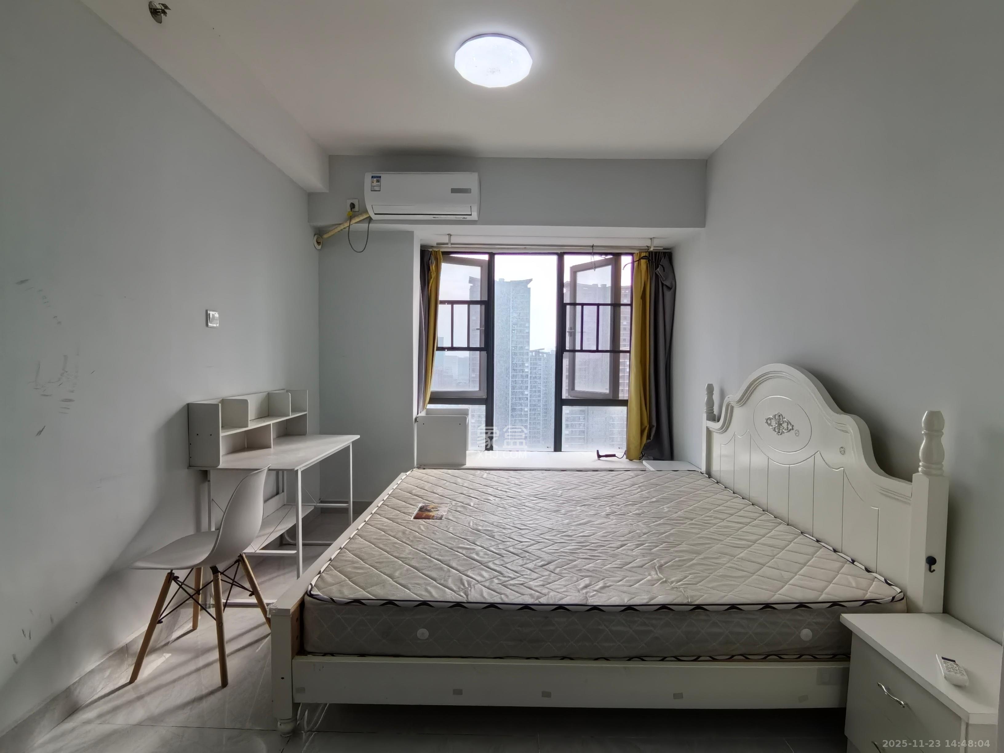 天健城  1室1厅1卫    2000.0元/月室内图