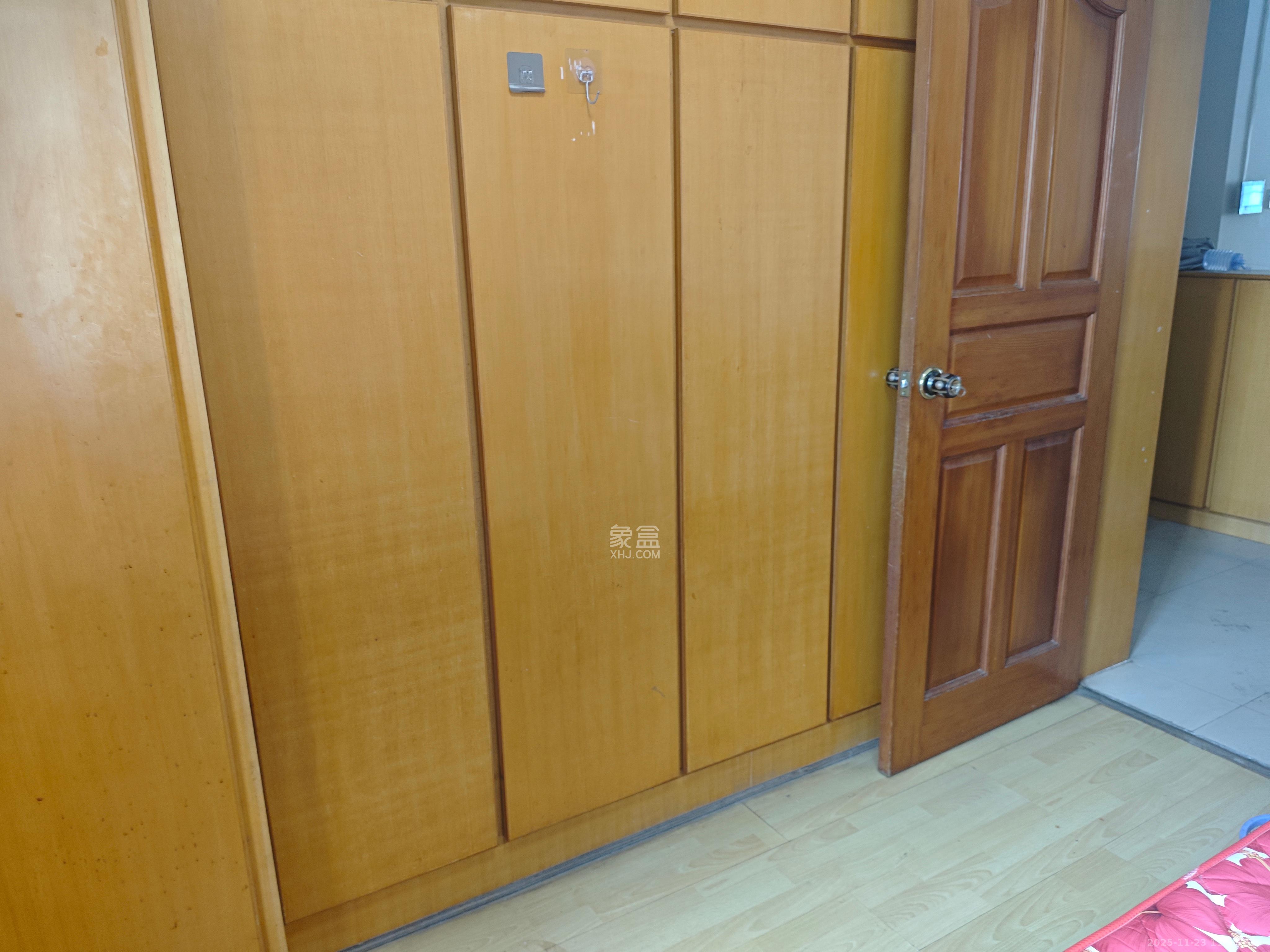 公交金盆小区 1室1厅1卫 500.0元/月 公交金盆小区 1室1厅1卫 500.0元/月室内图