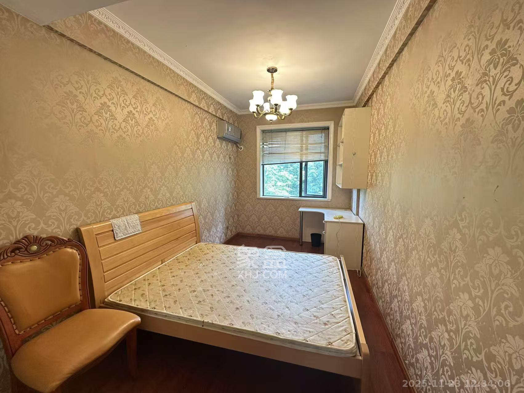 长房东郡 3室2厅2卫 2800.0元/月 长房东郡 3室2厅2卫 2800.0元/月室内图