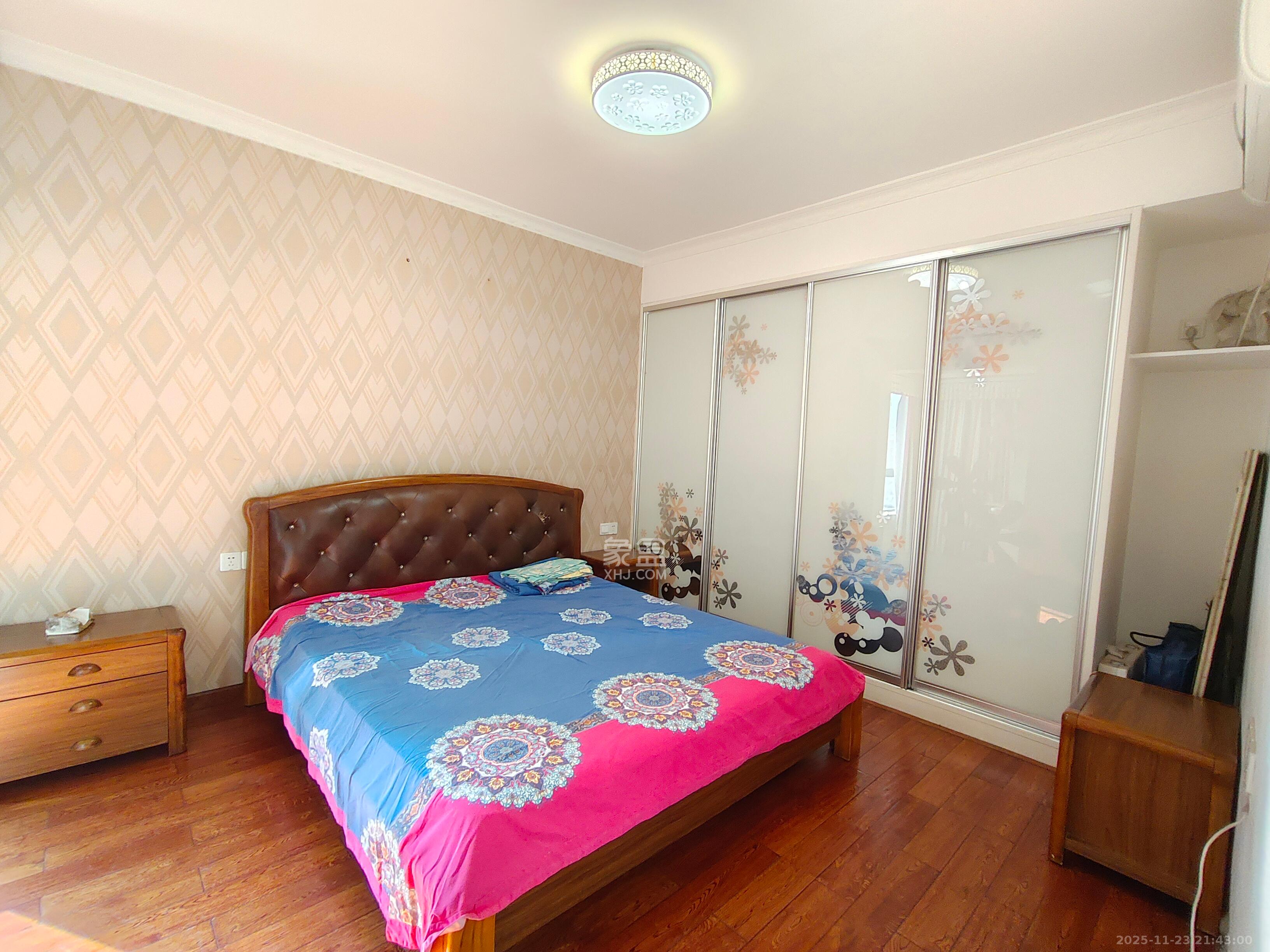 长房时代城 2室2厅1卫 2500.0元/月 长房时代城 2室2厅1卫 2500.0元/月室内图