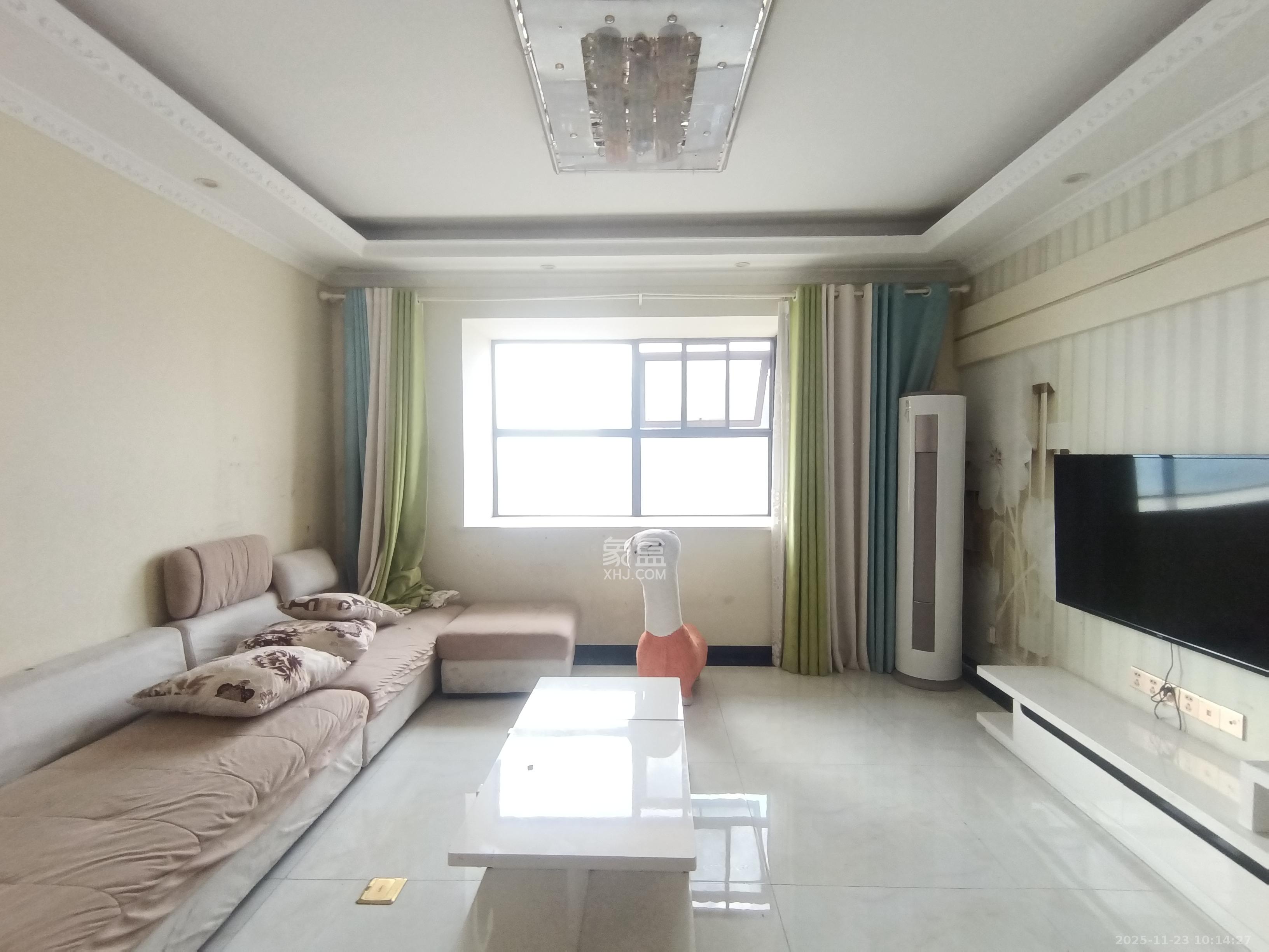 西湖星城公馆 3室2厅2卫 1600.0元/月 西湖星城公馆 3室2厅2卫 1600.0元/月室内图