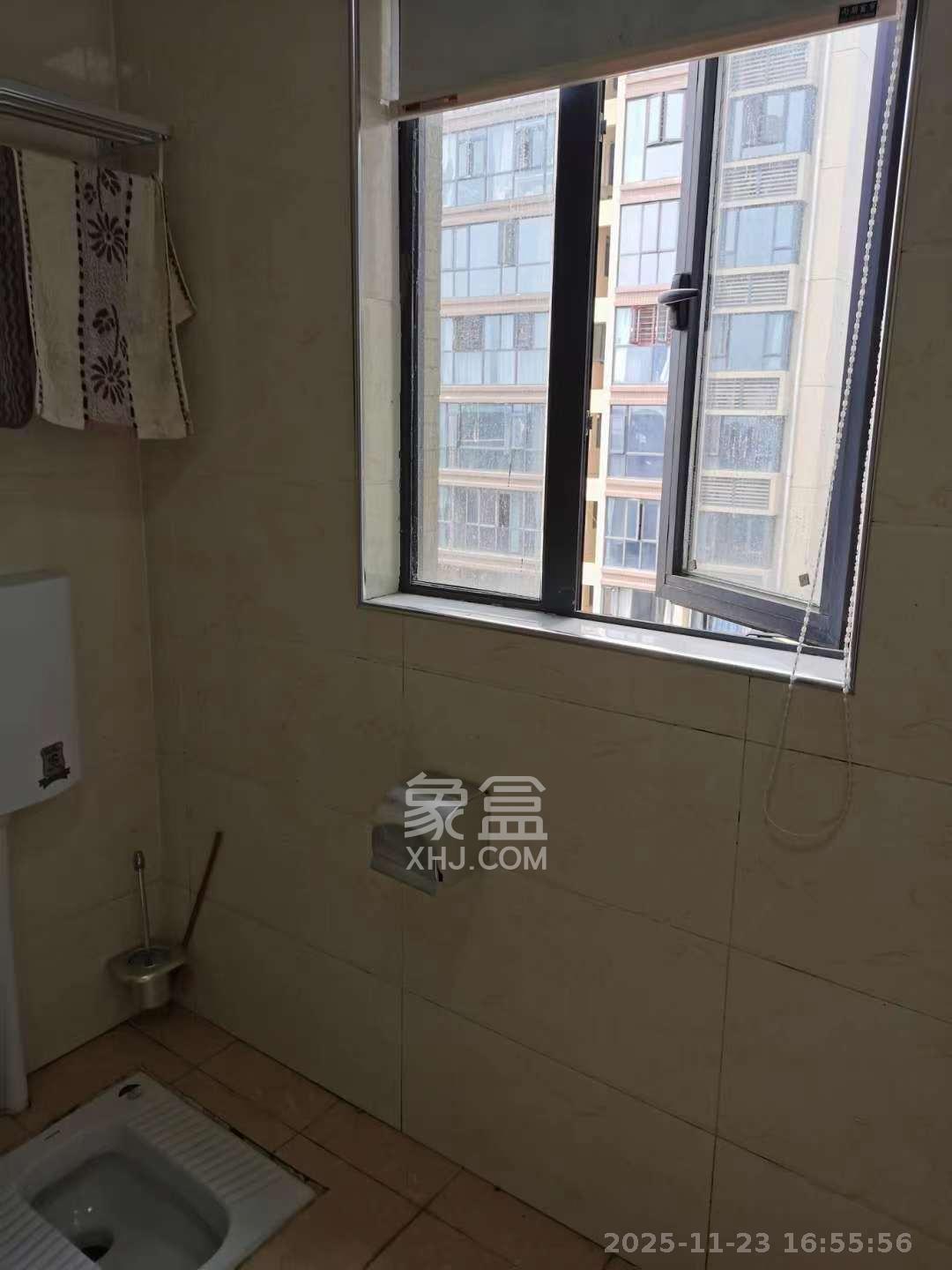 明大佳园  1室1厅1卫    1600.0元/月室内图