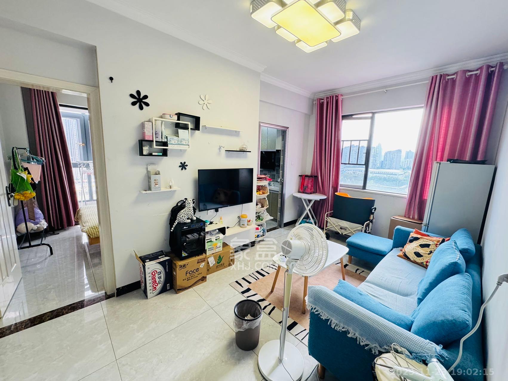 金轮星光名座  1室1厅1卫    2000.0元/月