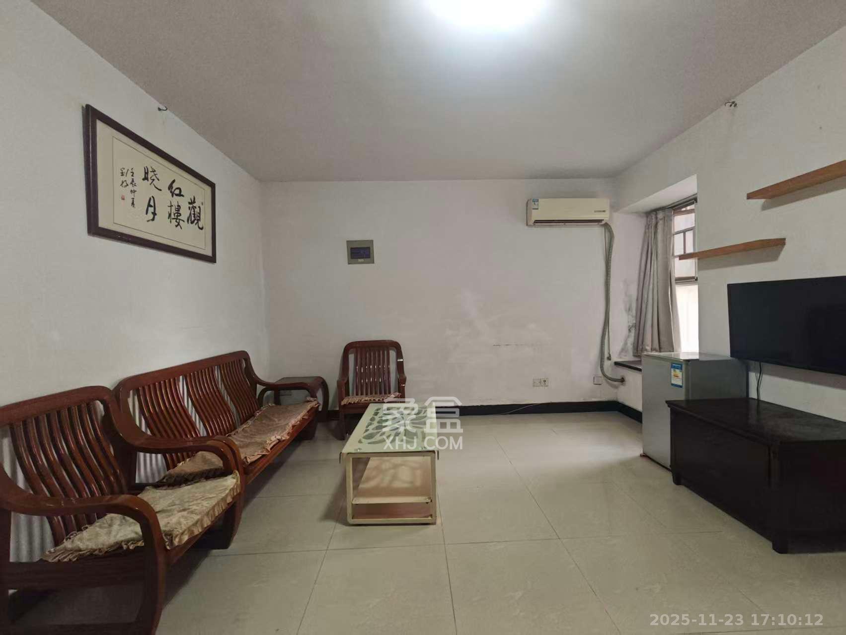 中建桂苑  2室1厅1卫    1600.0元/月室内图