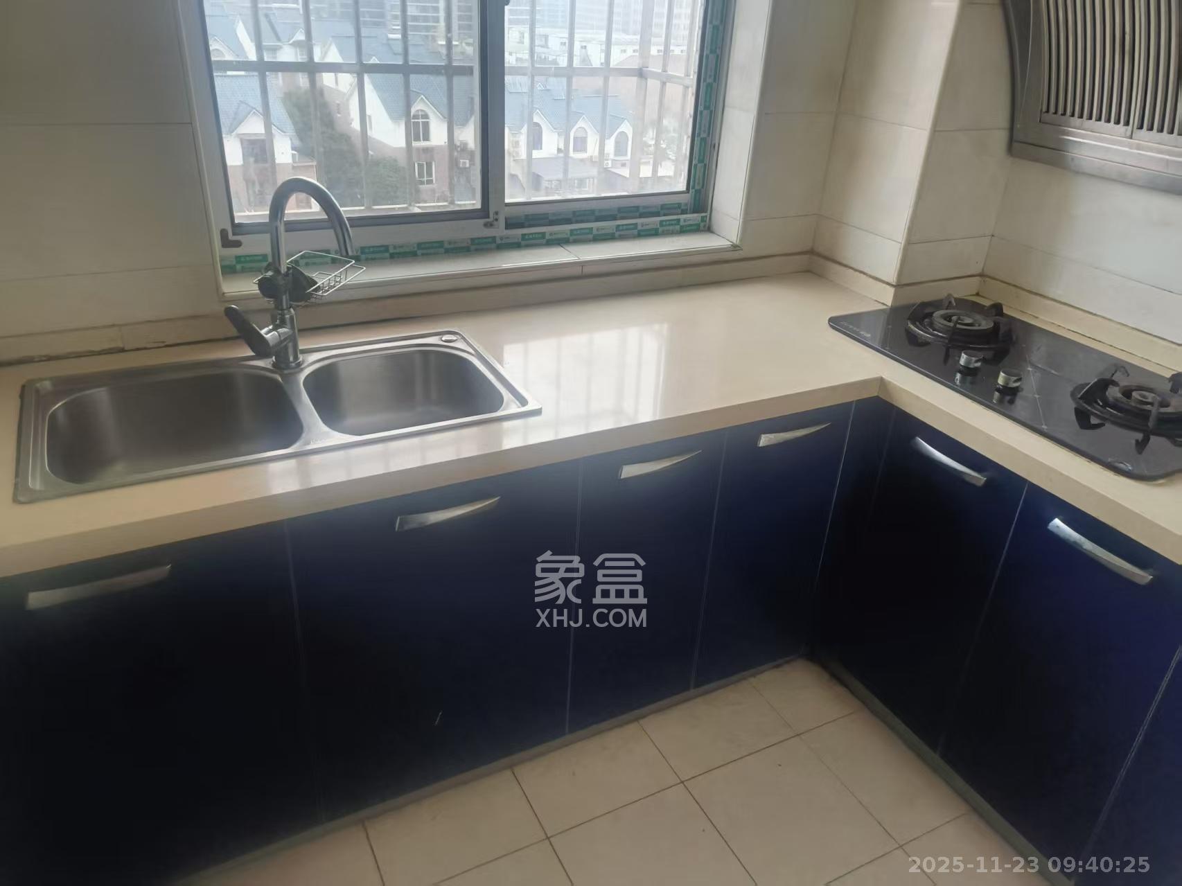 长房凤凰佳园 1室0厅0卫 1400.0元/月 长房凤凰佳园 1室0厅0卫 1400.0元/月室内图