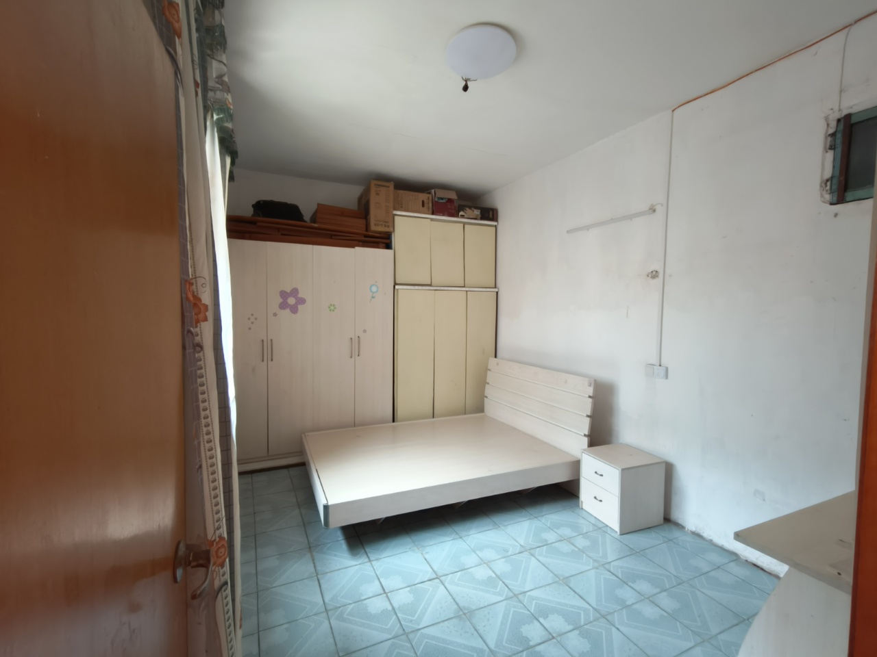 梓园社区(麻纺厂宿舍)  2室1厅1卫    800.0元/月室内图