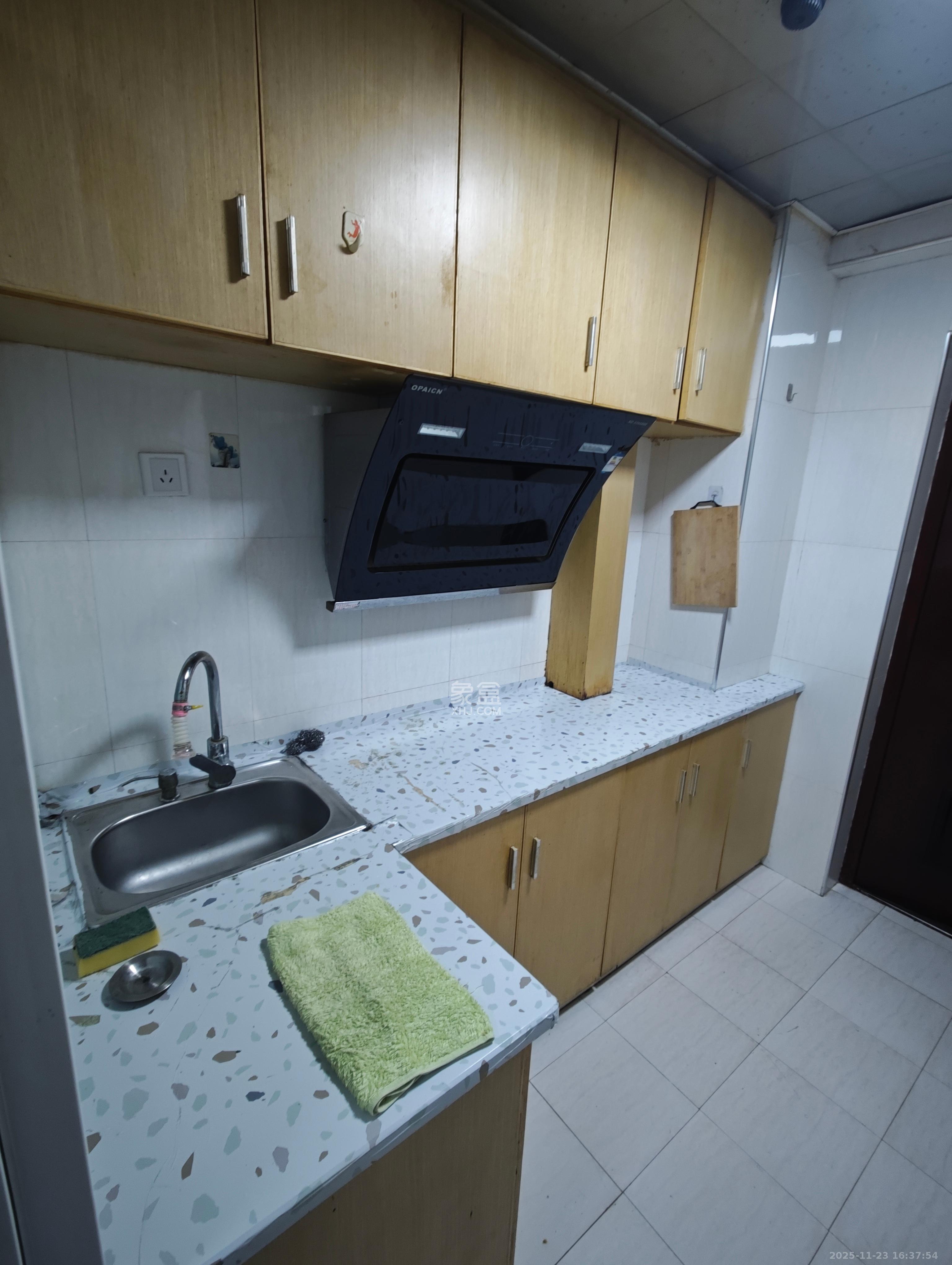 尚都花园城 1室1厅1卫 1000.0元/月 尚都花园城 1室1厅1卫 1000.0元/月室内图