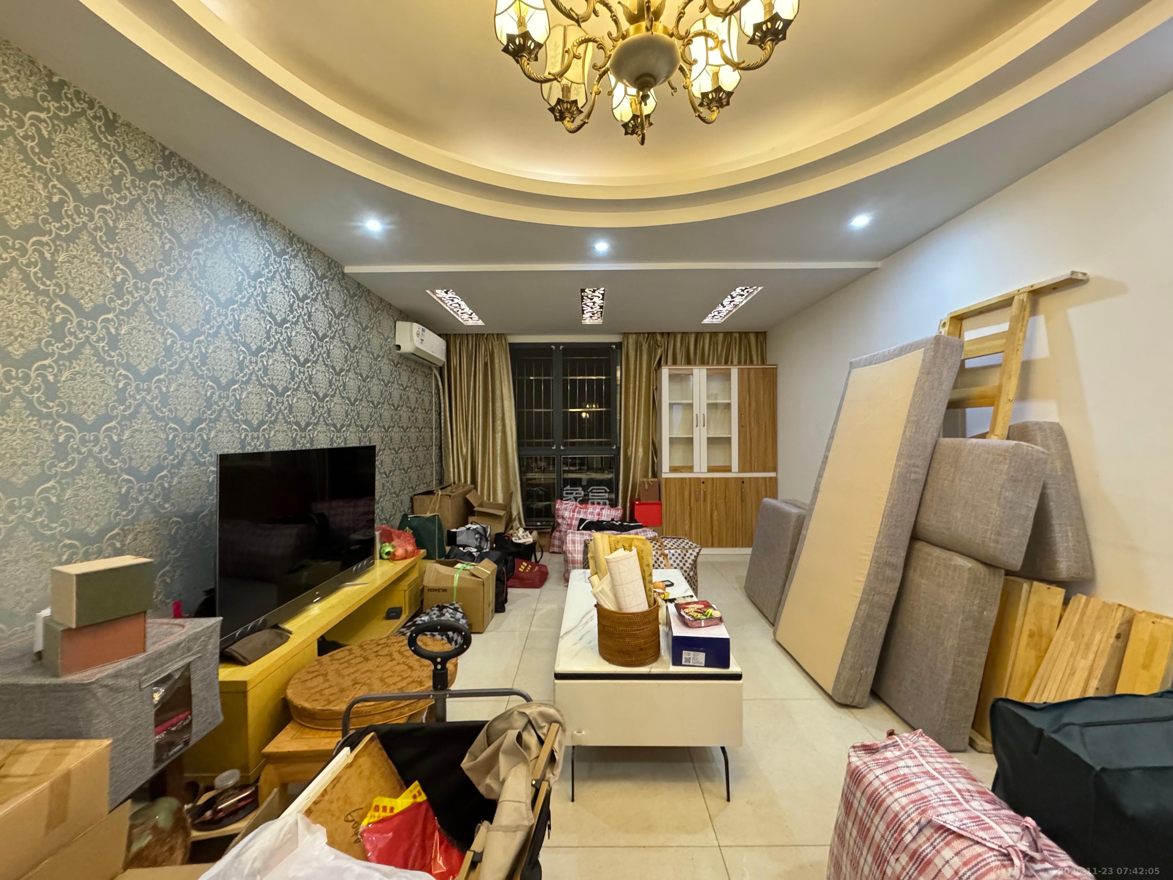 庄园心伽泊 3室2厅1卫 2200.0元/月 庄园心伽泊 3室2厅1卫 2200.0元/月室内图