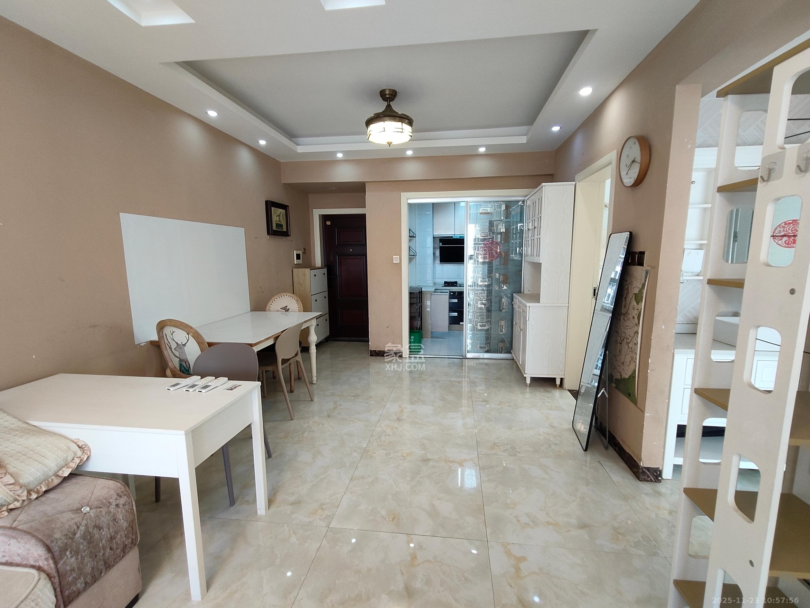 钰龙天下二期(钰龙佳园) 2室2厅1卫 2100.0元/月 钰龙天下二期(钰龙佳园) 2室2厅1卫 2100.0元/月室内图