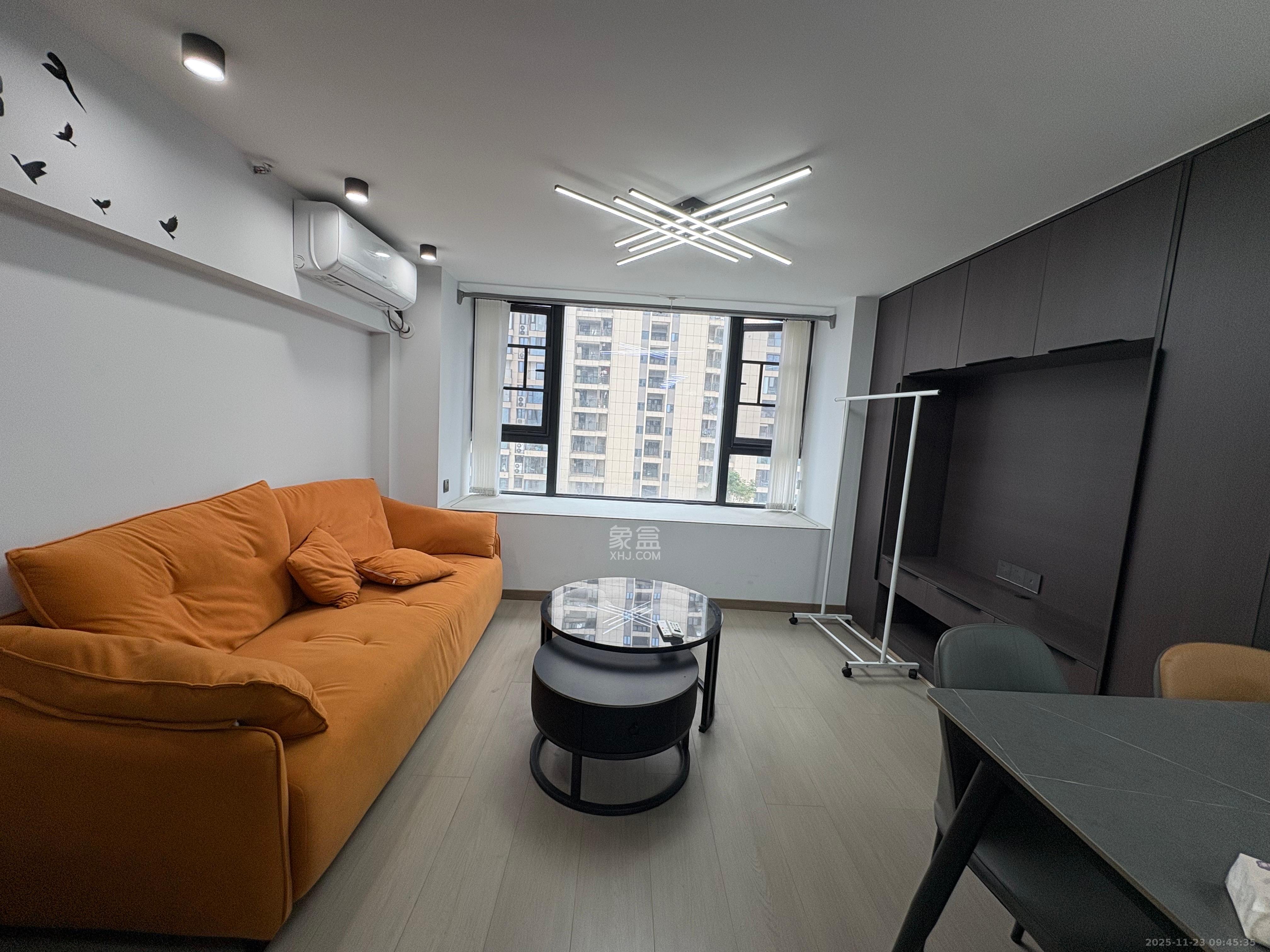 卡地亚公寓 2室2厅2卫 2000.0元/月 卡地亚公寓 2室2厅2卫 2000.0元/月室内图