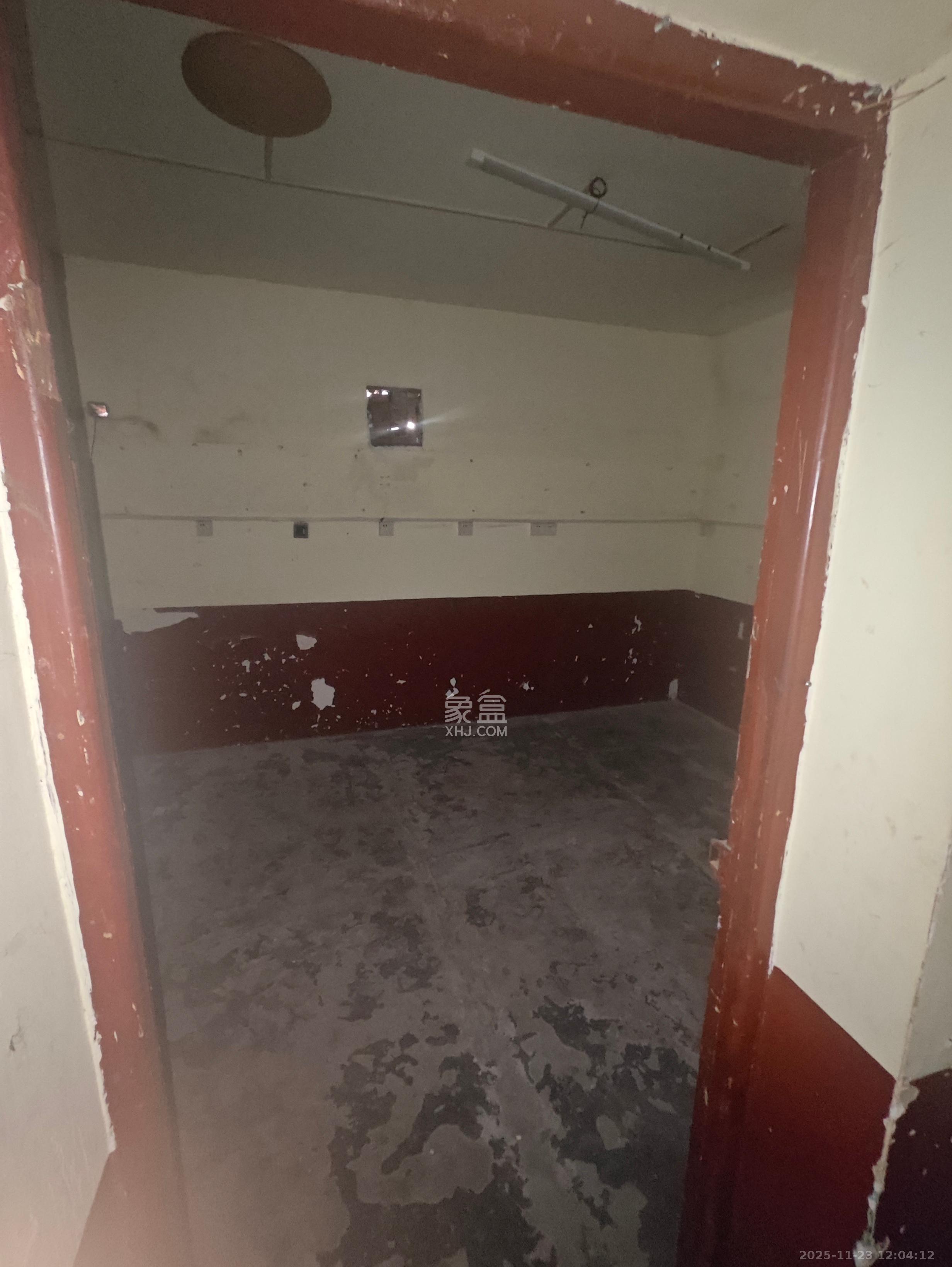 涂家冲社区（涂新小区、农商银行宿舍）  1室0厅0卫    2000.0元/月室内图