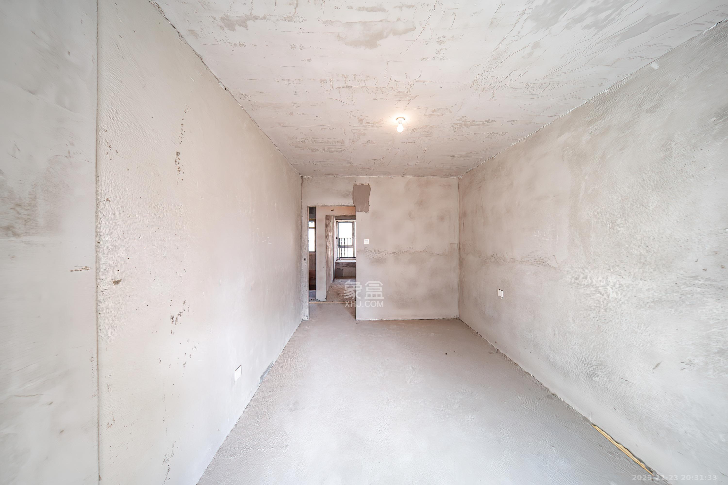 天健城  5室2厅2卫    280.0万卧室