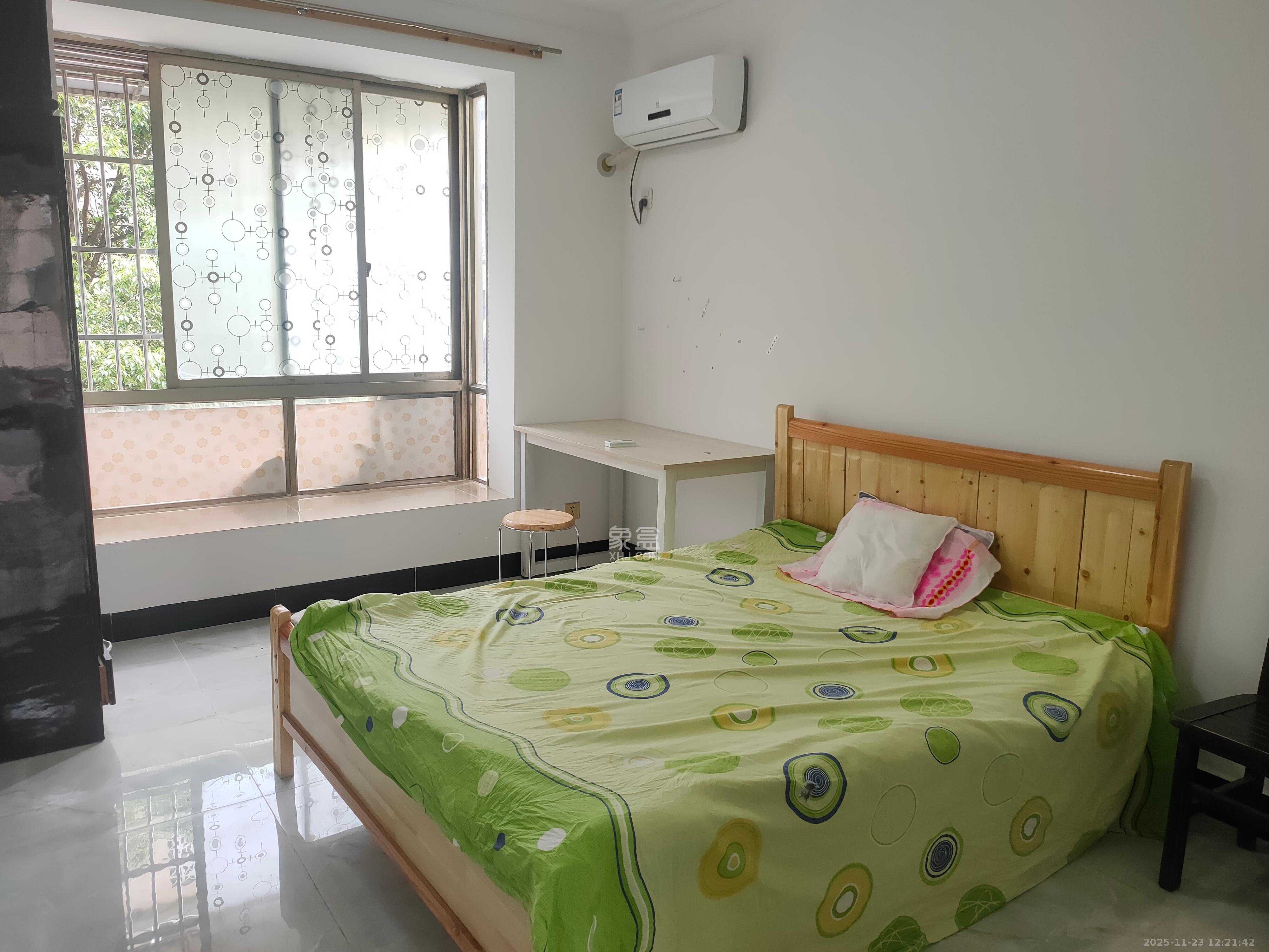 汽车发动机厂宿舍 3室2厅2卫 2000.0元/月 汽车发动机厂宿舍 3室2厅2卫 2000.0元/月室内图