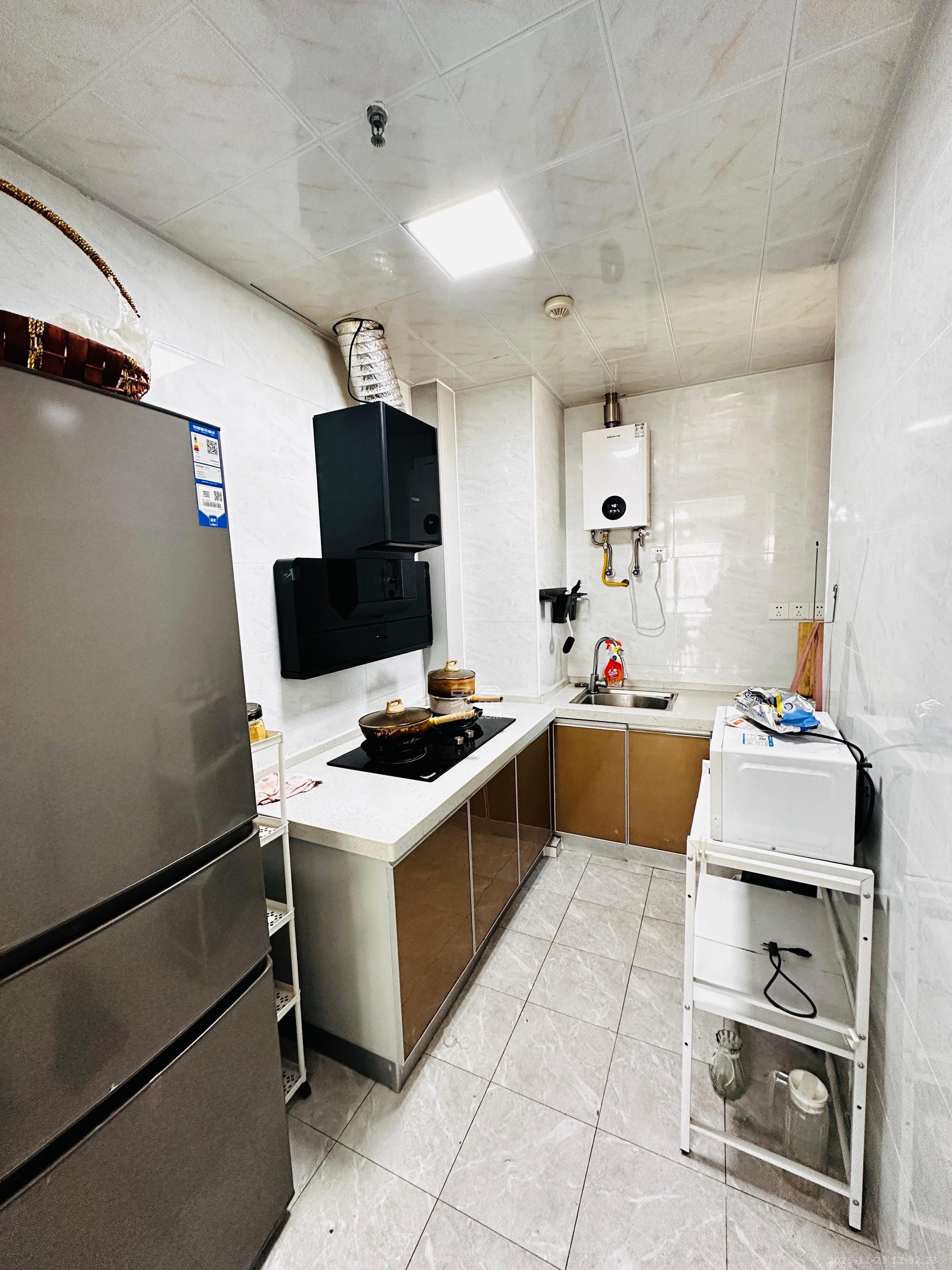 北辰三角洲E7区  3室2厅2卫    4200.0元/月室内图