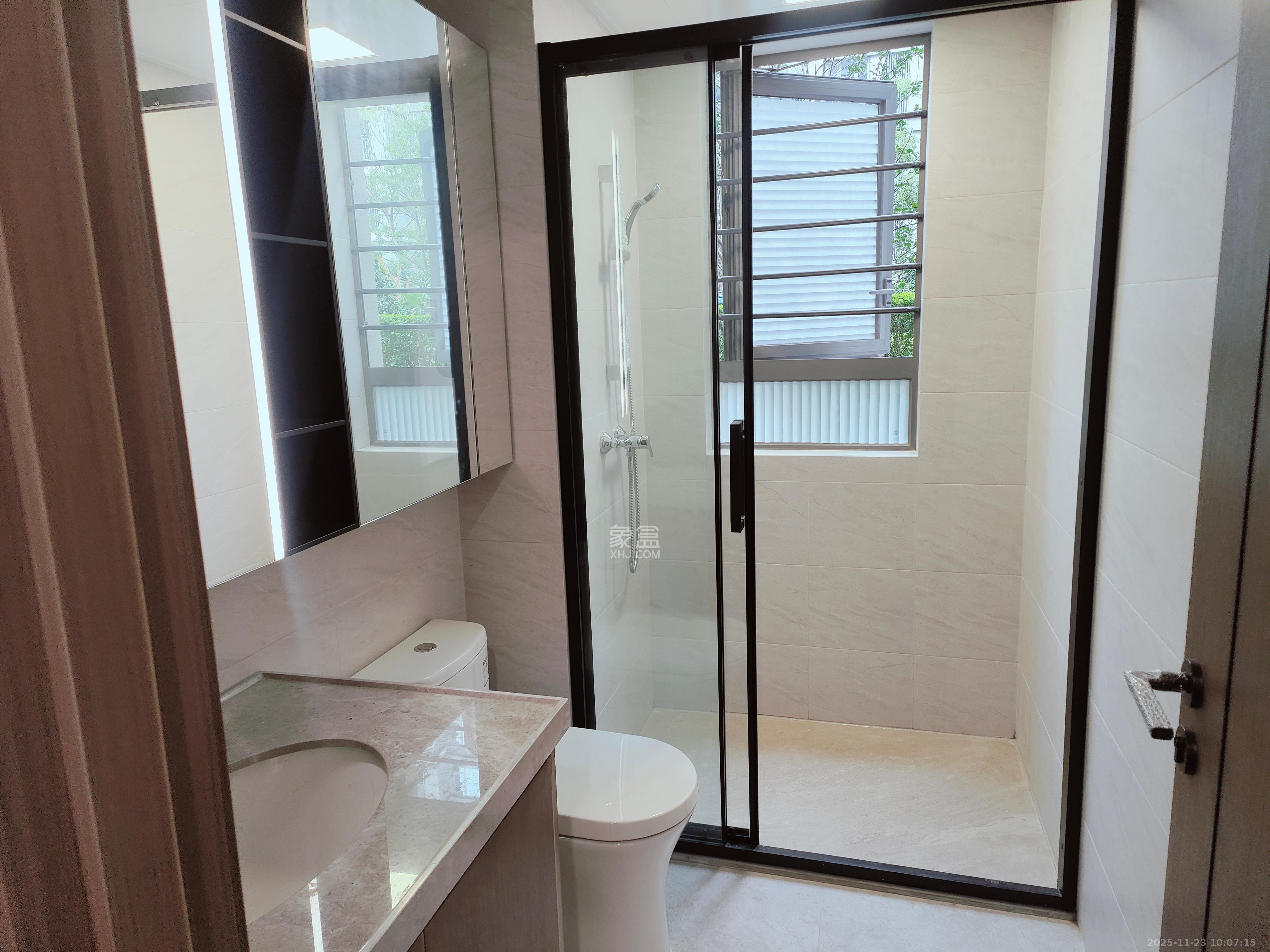 中海寰宇天下 4室2厅2卫 3800.0元/月 中海寰宇天下 4室2厅2卫 3800.0元/月室内图