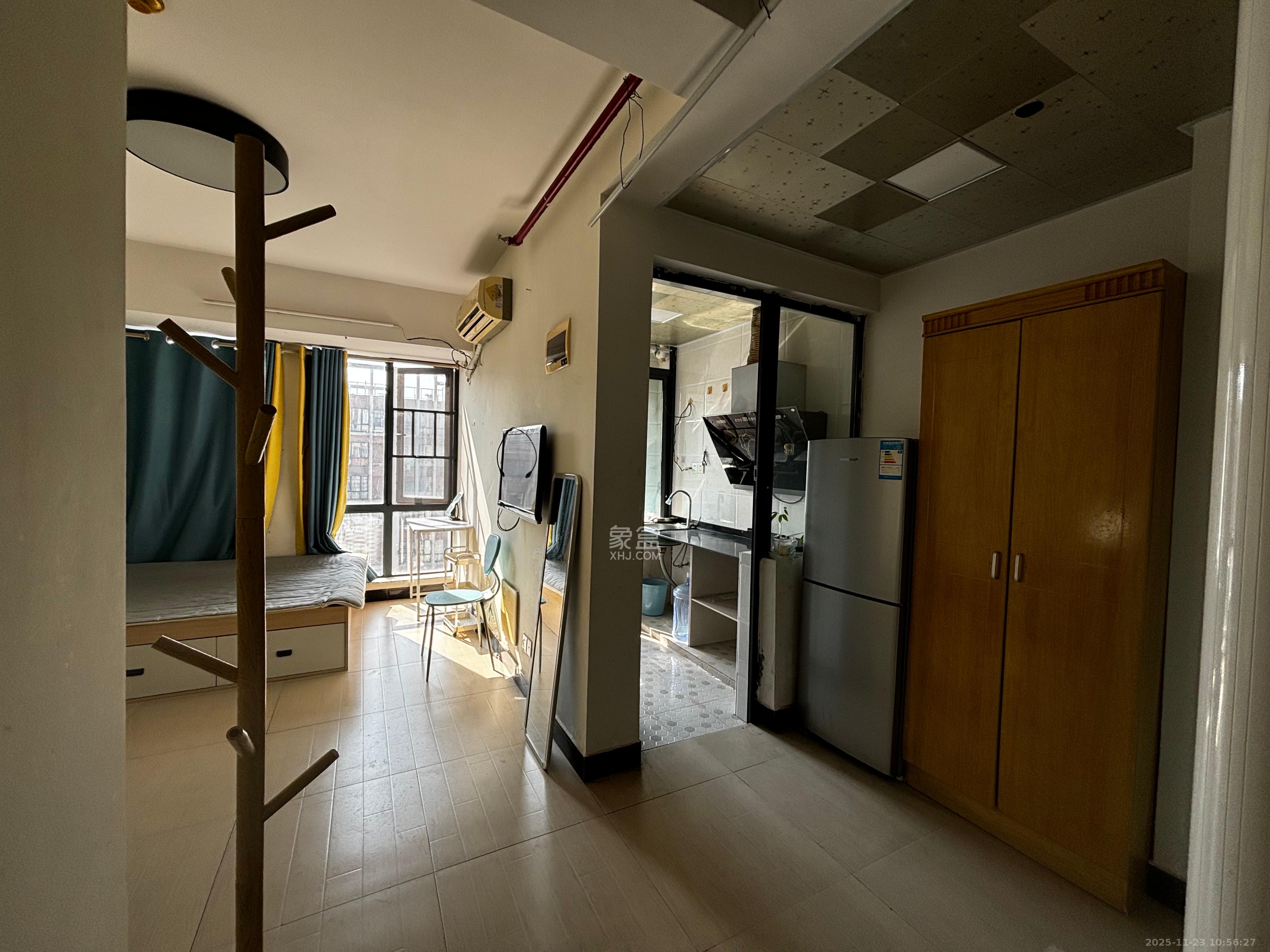 中建芙蓉工社  1室1厅1卫    1200.0元/月室内图