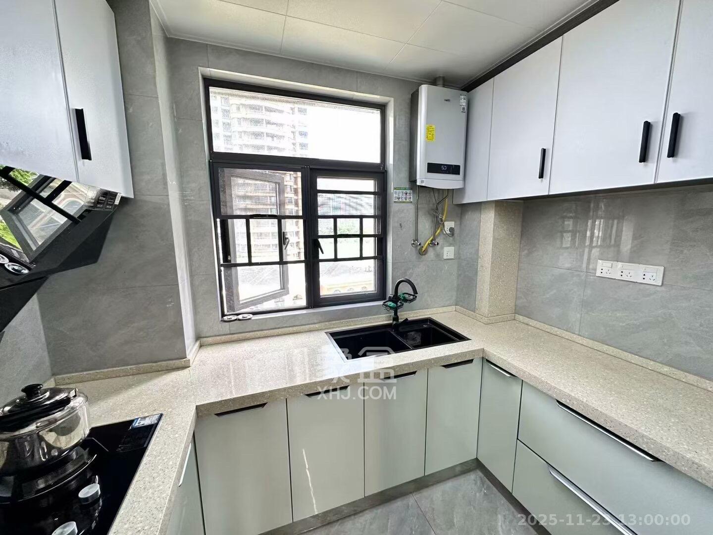 嘉雨东苑 2室1厅1卫 3200.0元/月 嘉雨东苑 2室1厅1卫 3200.0元/月室内图