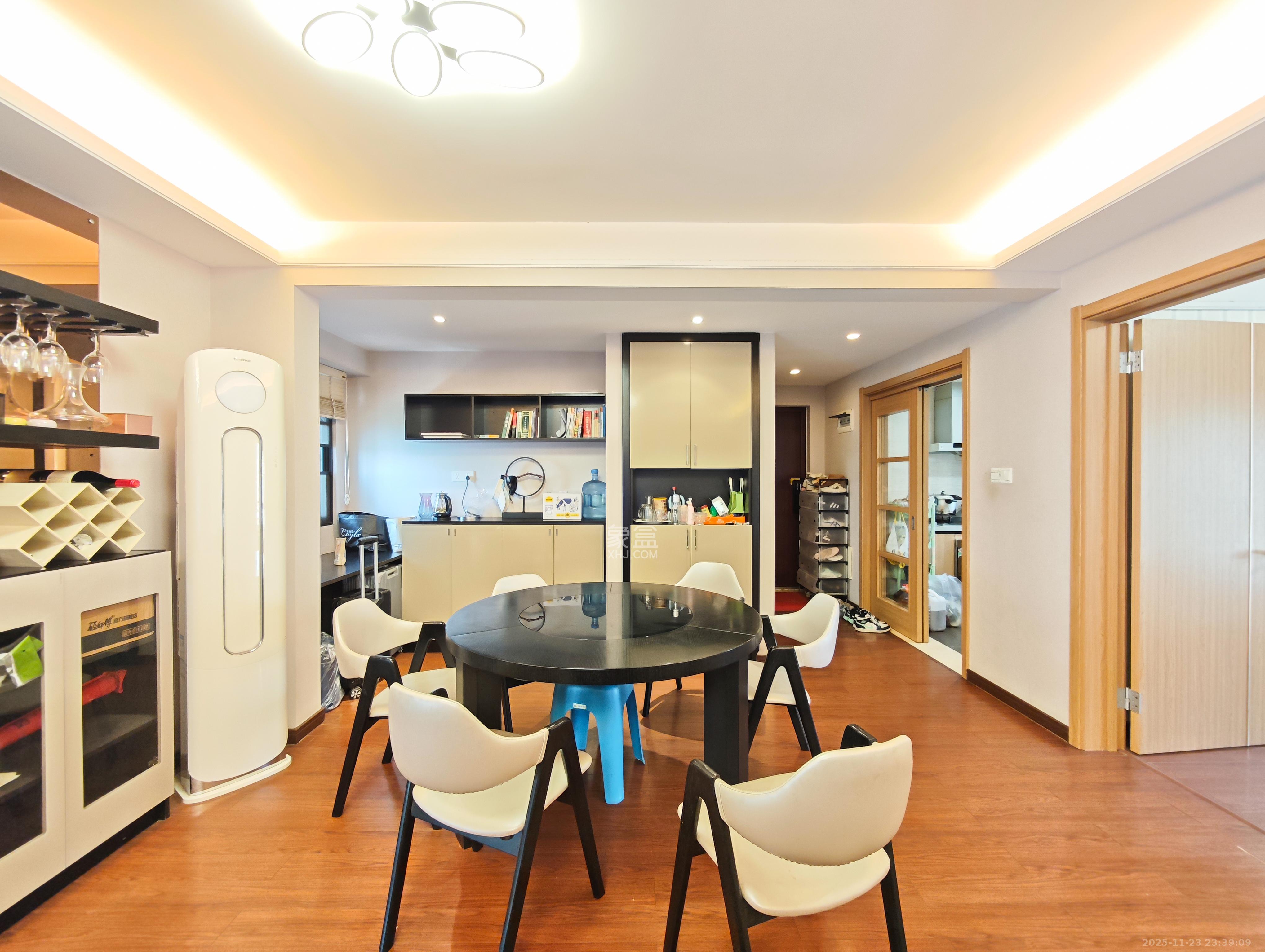 万科魅力之城非凡里  3室2厅2卫    125.0万其他