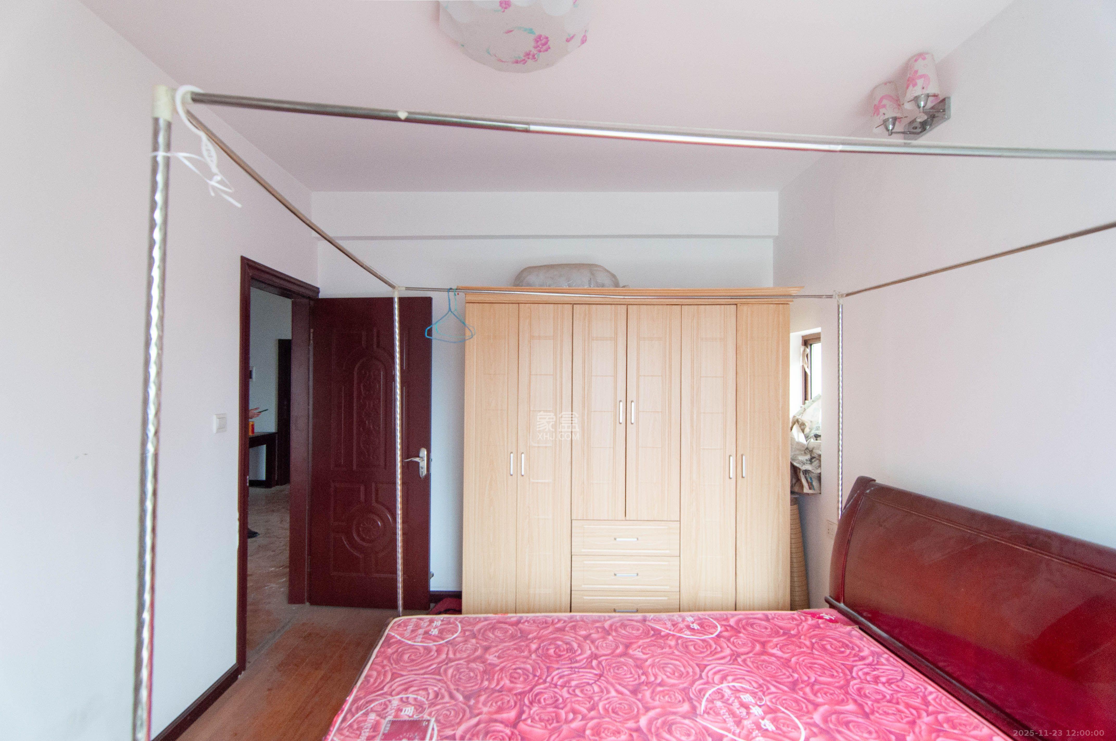 高信向日葵 2室1厅1卫 2100.0元/月 高信向日葵 2室1厅1卫 2100.0元/月室内图