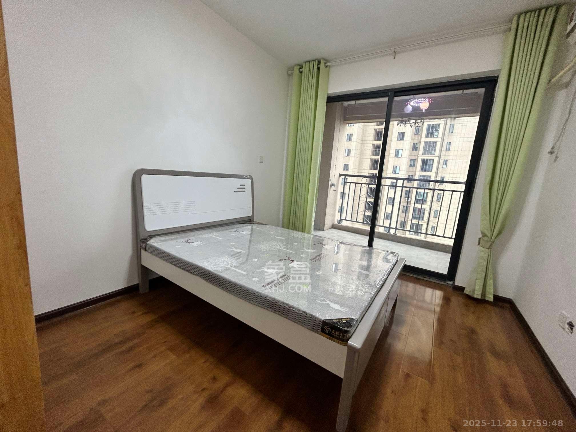 东岸梅园小区  1室0厅0卫    1500.0元/月