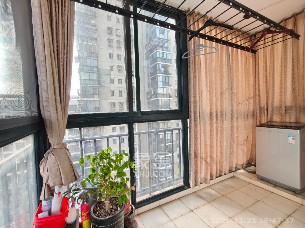 浏阳河畔家园 3室2厅2卫 2500.0元/月 浏阳河畔家园 3室2厅2卫 2500.0元/月室内图