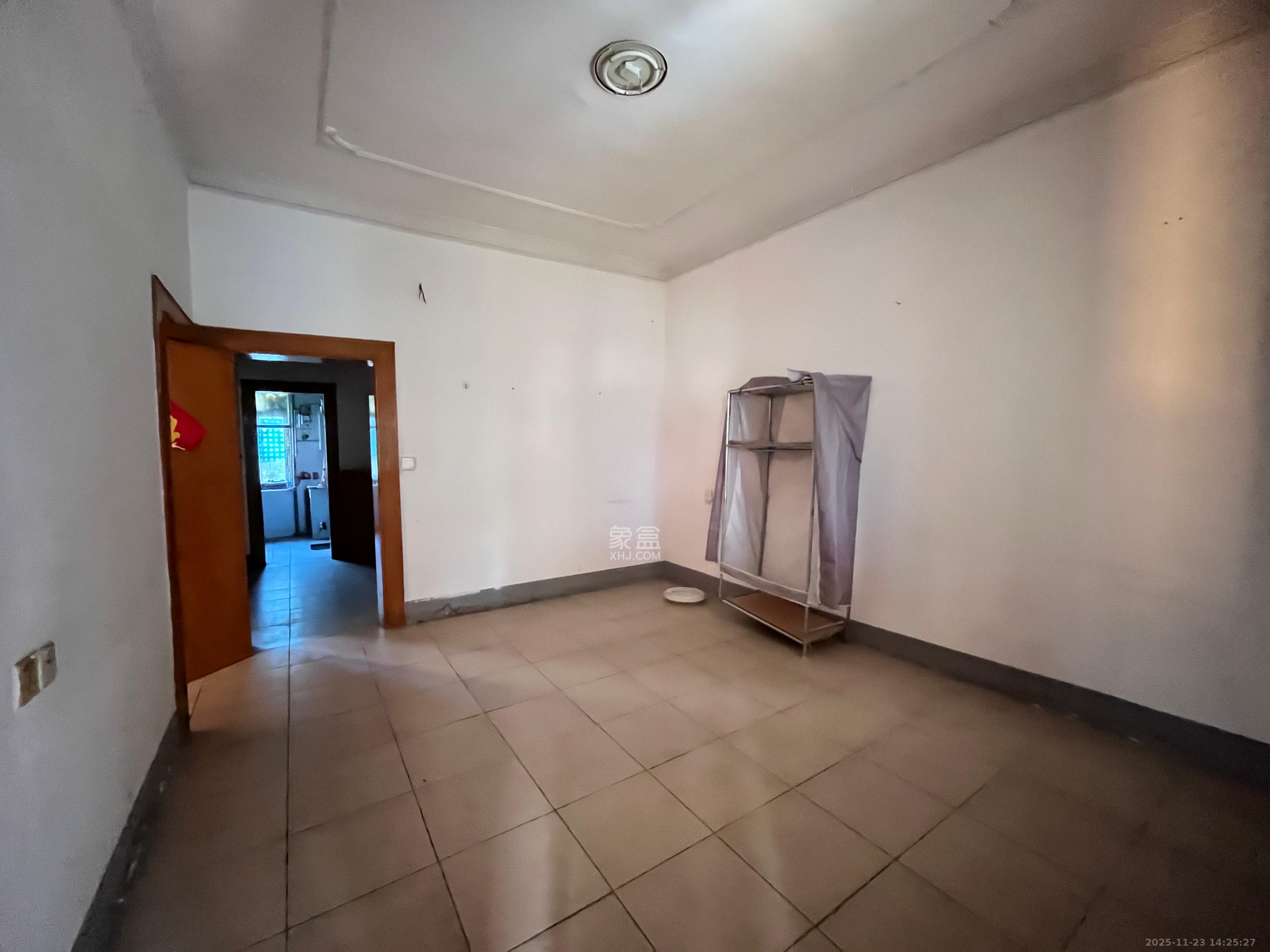 长沙理工大学东院西院 4室1厅1卫 1600.0元/月 长沙理工大学东院西院 4室1厅1卫 1600.0元/月室内图