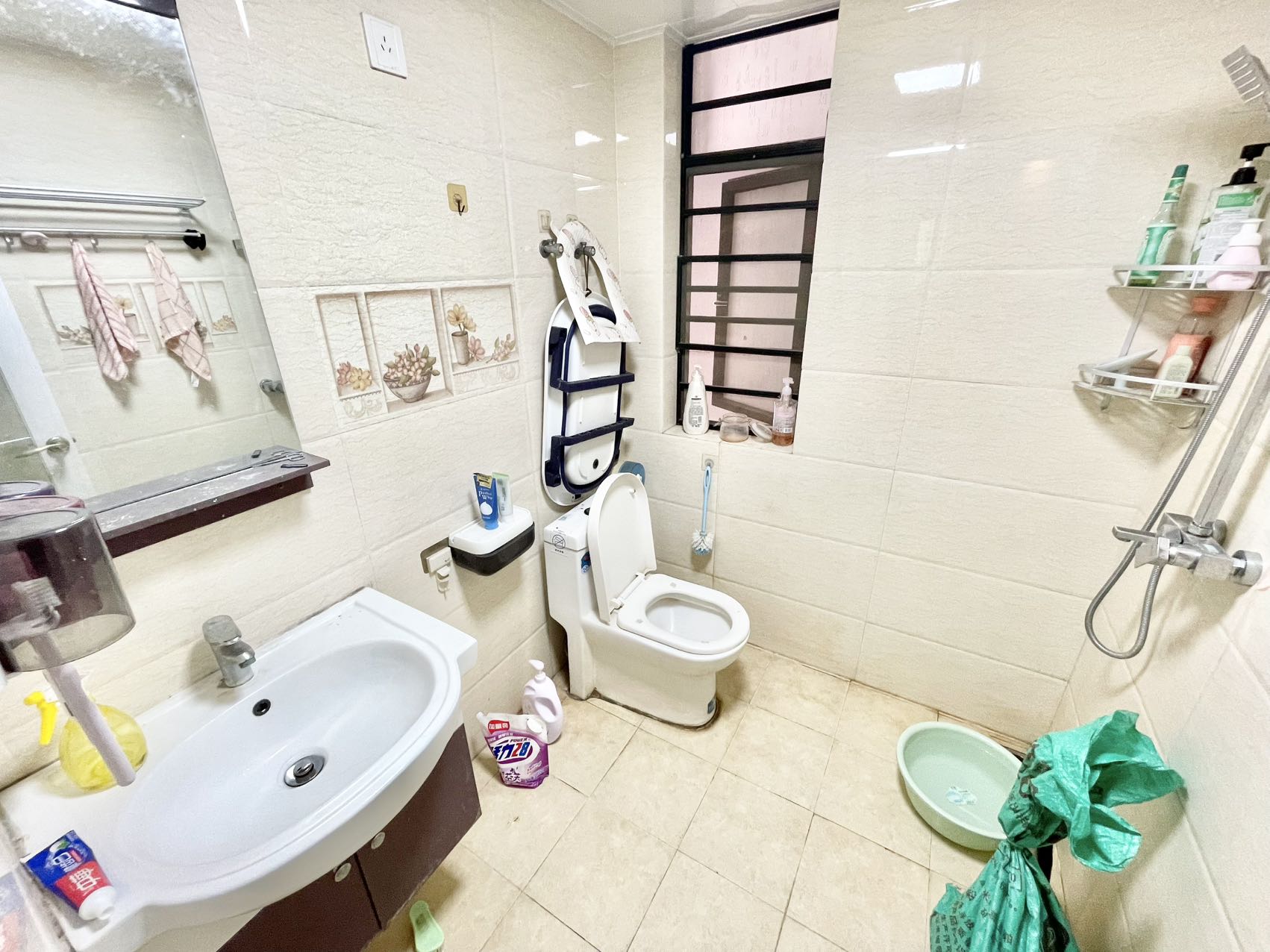 紫泉花坊 2室2厅1卫 2200.0元/月 紫泉花坊 2室2厅1卫 2200.0元/月室内图