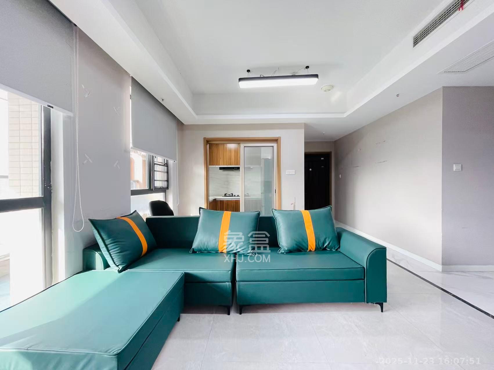 里约荟  3室2厅2卫    2800.0元/月