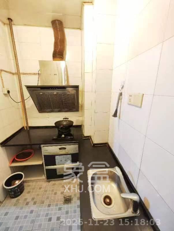 未来城科学家园  1室1厅1卫    1350.0元/月室内图