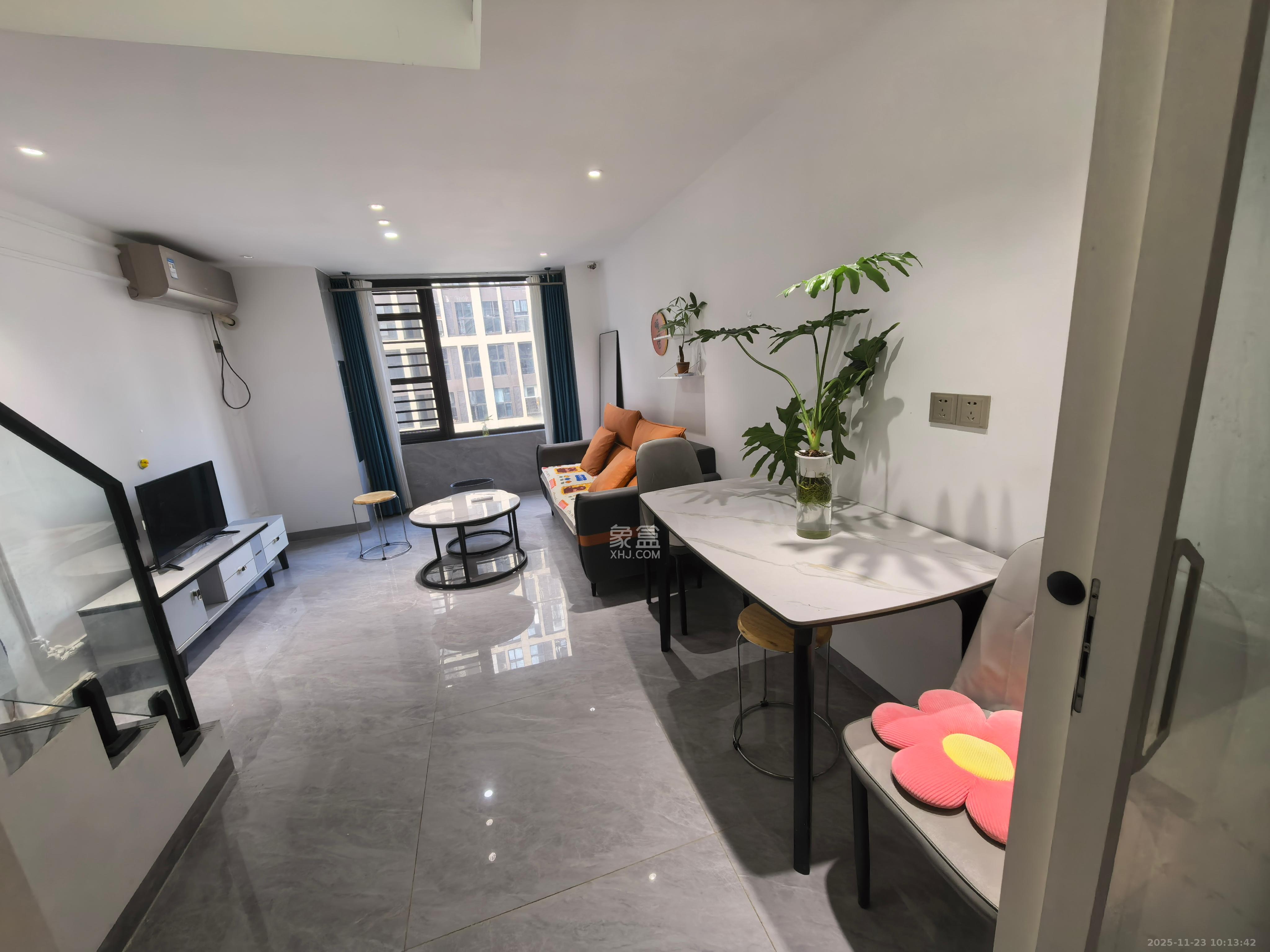 新城悦隽公园  1室0厅0卫    1600.0元/月