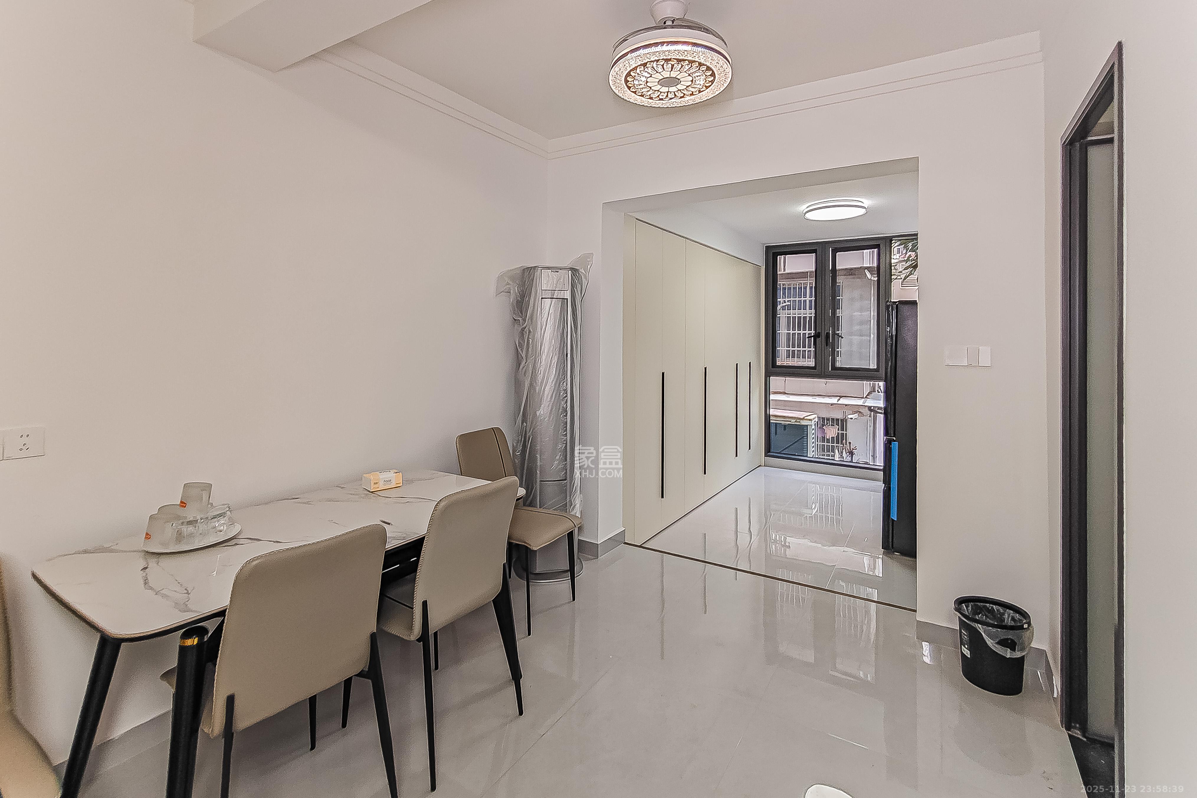 农机宿舍(省农机局大院宿舍) 2室2厅1卫 88.0万 农机宿舍(省农机局大院宿舍) 2室2厅1卫 88.0万客厅