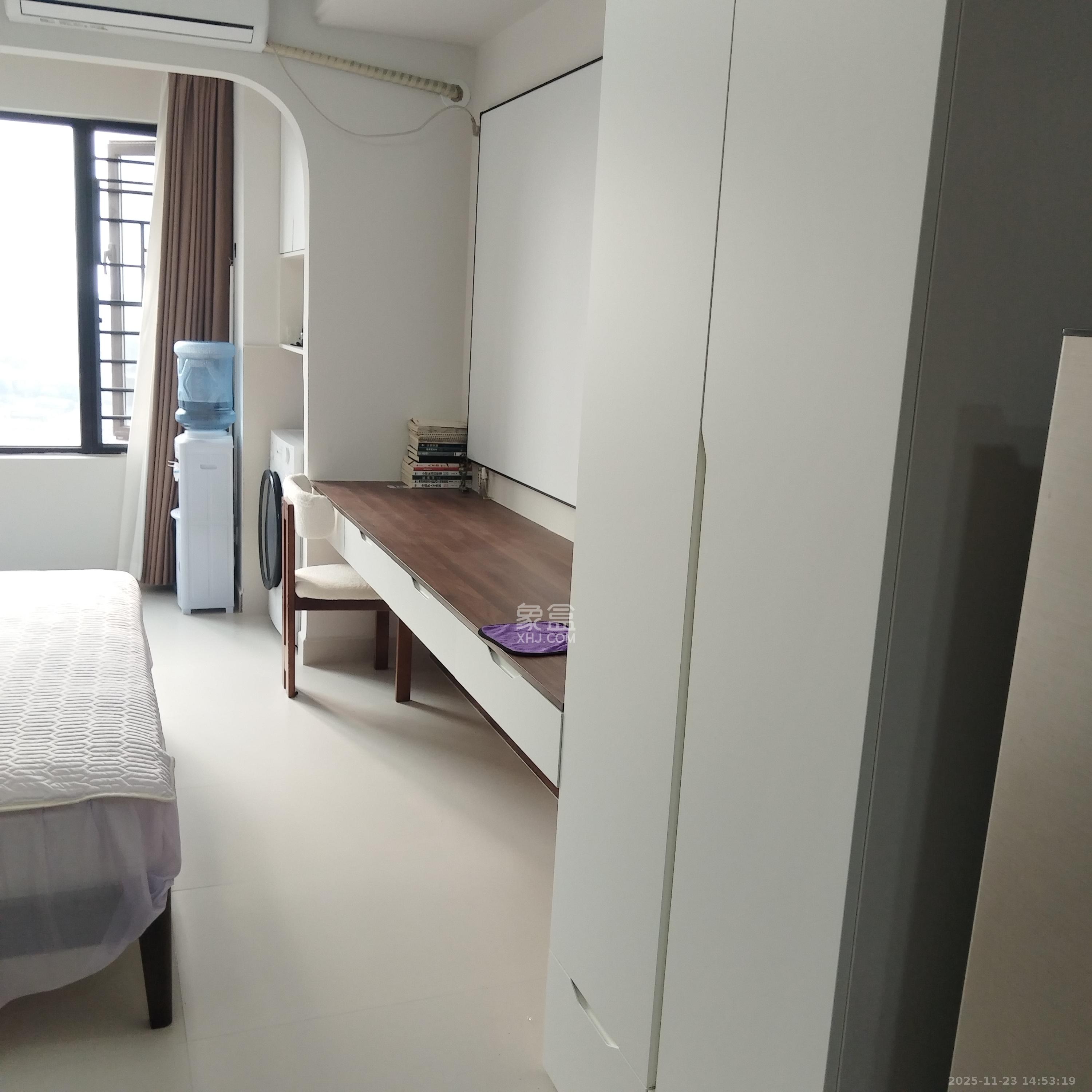 中海珑悦府 1室1厅1卫 1300.0元/月 中海珑悦府 1室1厅1卫 1300.0元/月室内图