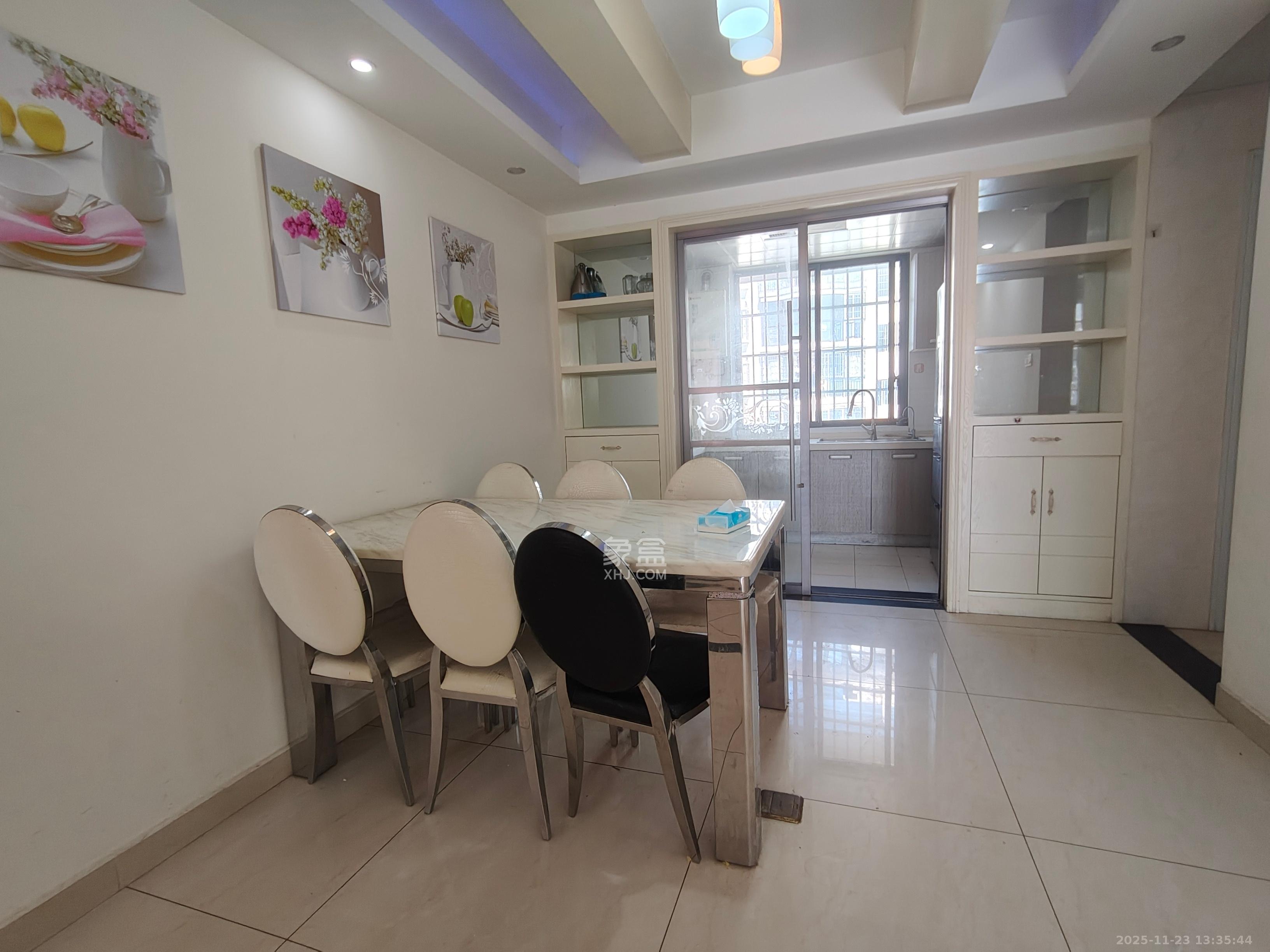 东方名都百草园 3室2厅1卫 2000.0元/月 东方名都百草园 3室2厅1卫 2000.0元/月室内图