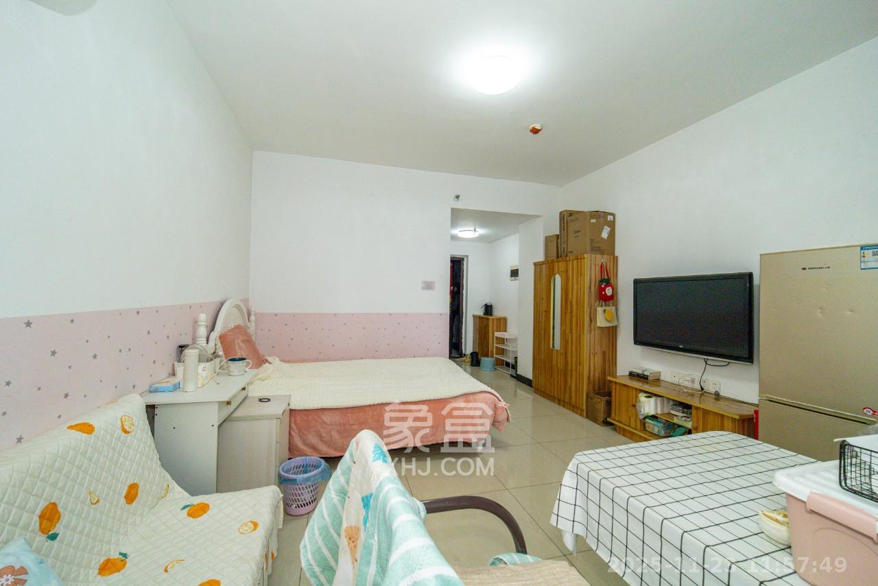 东方航标  1室1厅1卫    1100.0元/月室内图