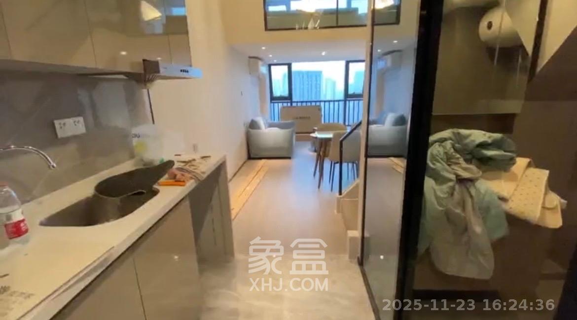 中一鲲出(鲲鹏府) 2室1厅1卫 2500.0元/月 中一鲲出(鲲鹏府) 2室1厅1卫 2500.0元/月室内图