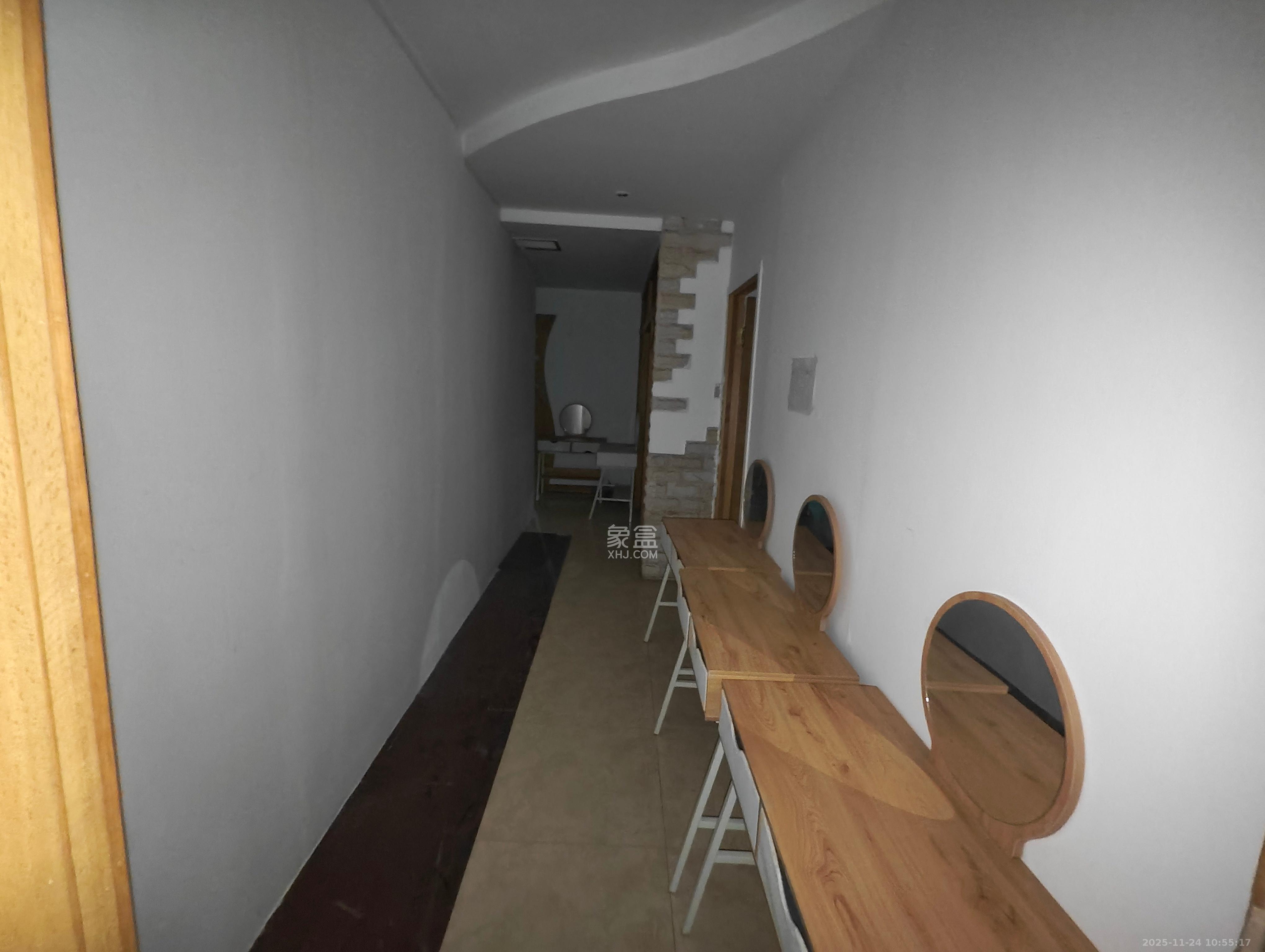 天心城市广场（黄金之城）  1室1厅1卫    3000.0元/月