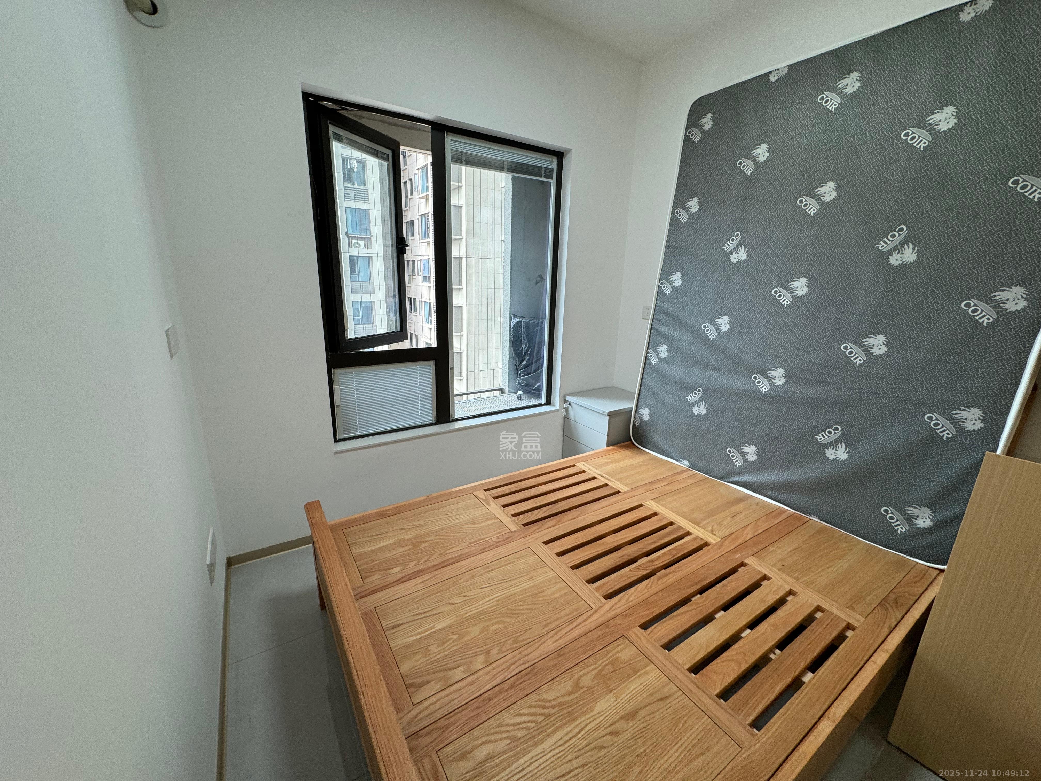 阳光城尚东湾悦江府  3室2厅1卫    2600.0元/月室内图