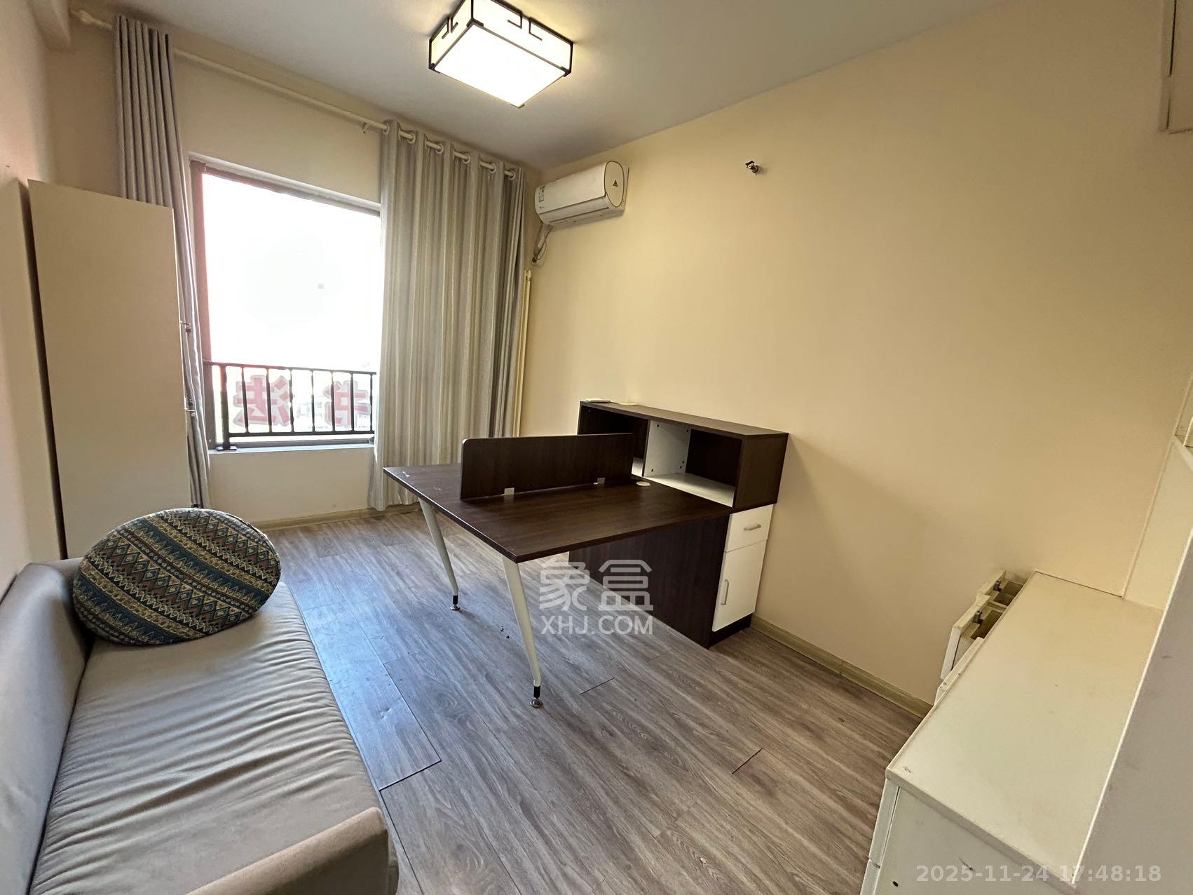 怡海星城  3室2厅1卫    4500.0元/月室内图