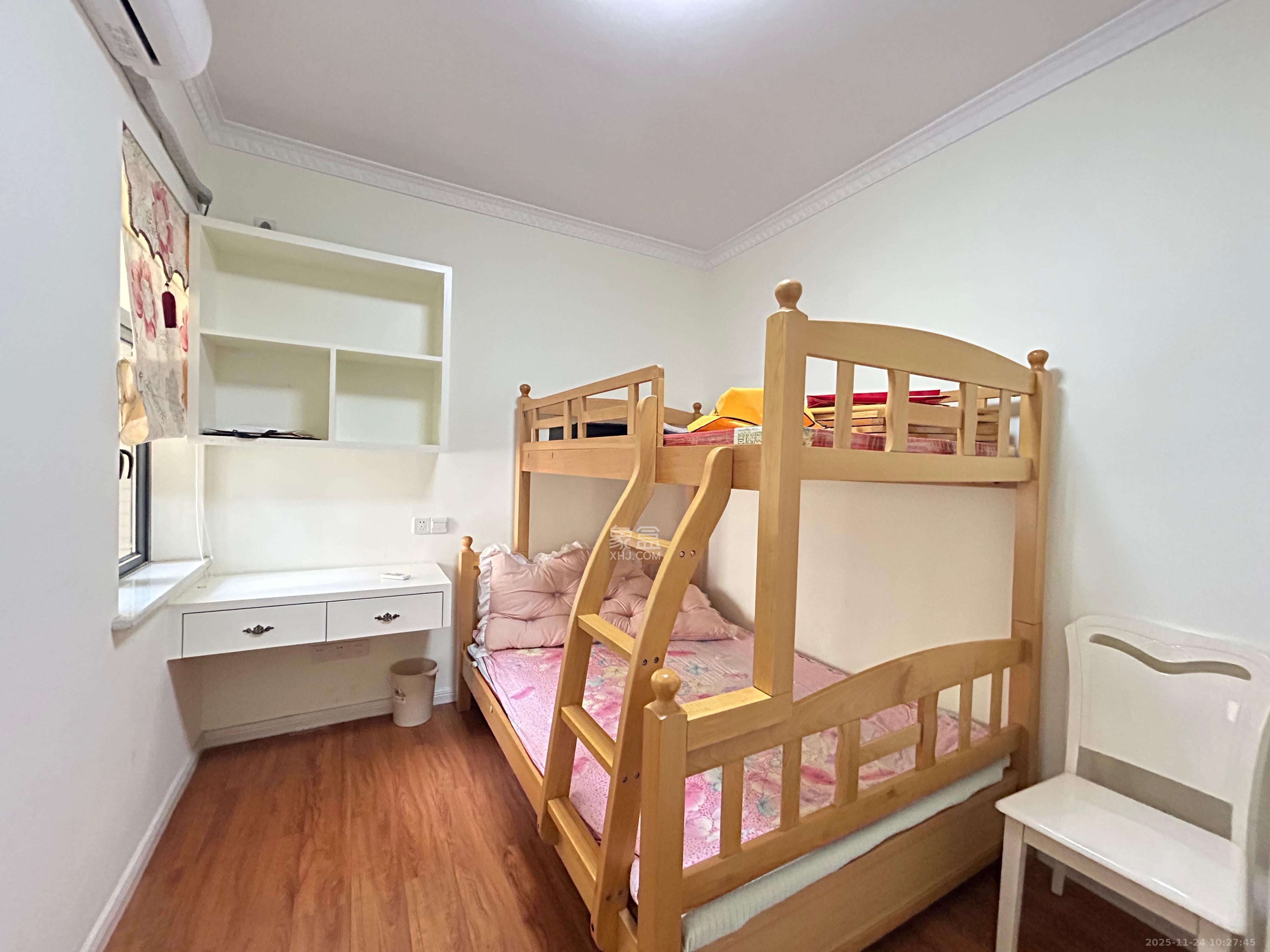 长盛岚庭 3室2厅1卫 2600.0元/月 长盛岚庭 3室2厅1卫 2600.0元/月室内图