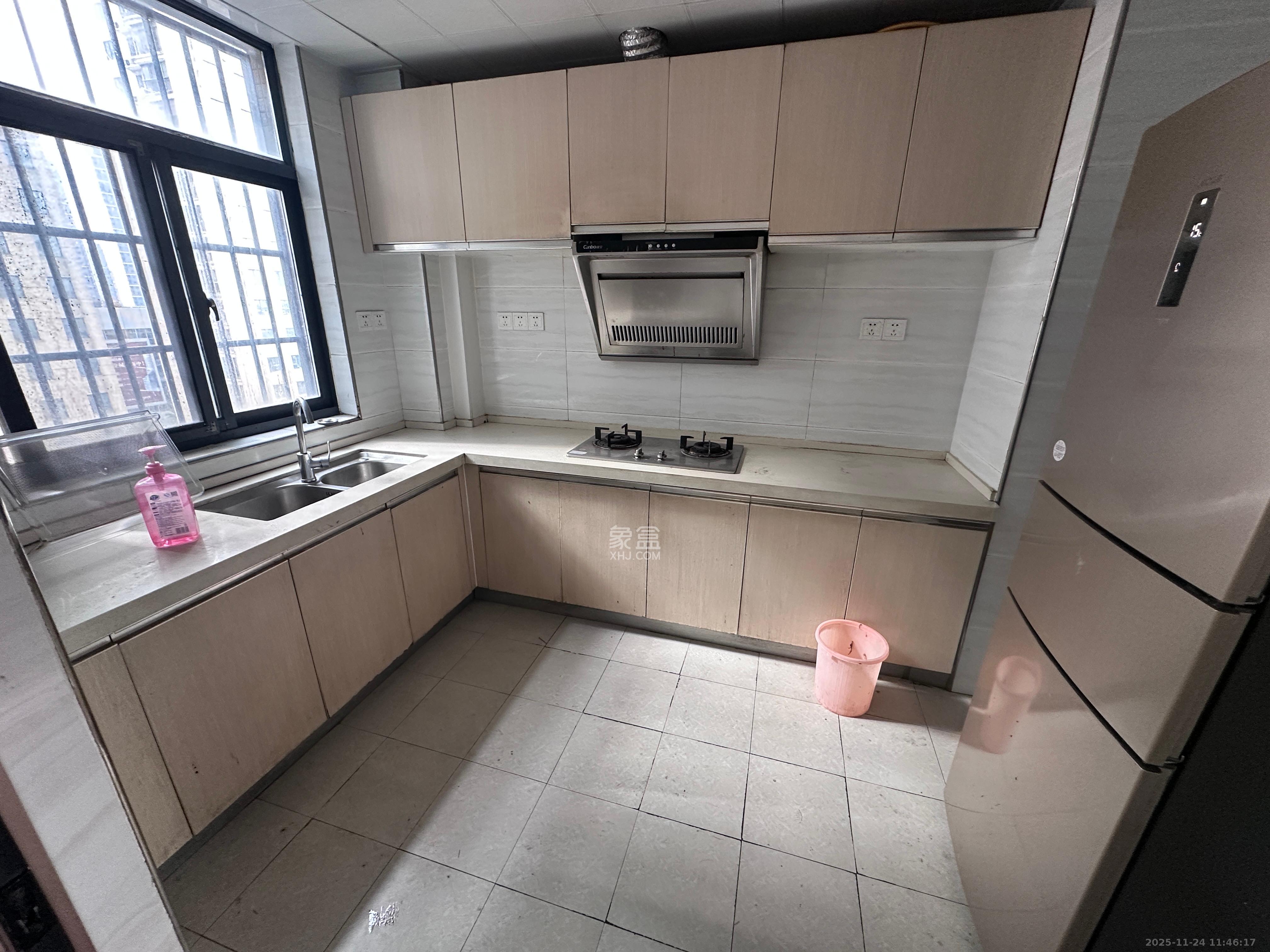 华侨假日中心(晟华苑) 2室2厅1卫 2000.0元/月 华侨假日中心(晟华苑) 2室2厅1卫 2000.0元/月室内图