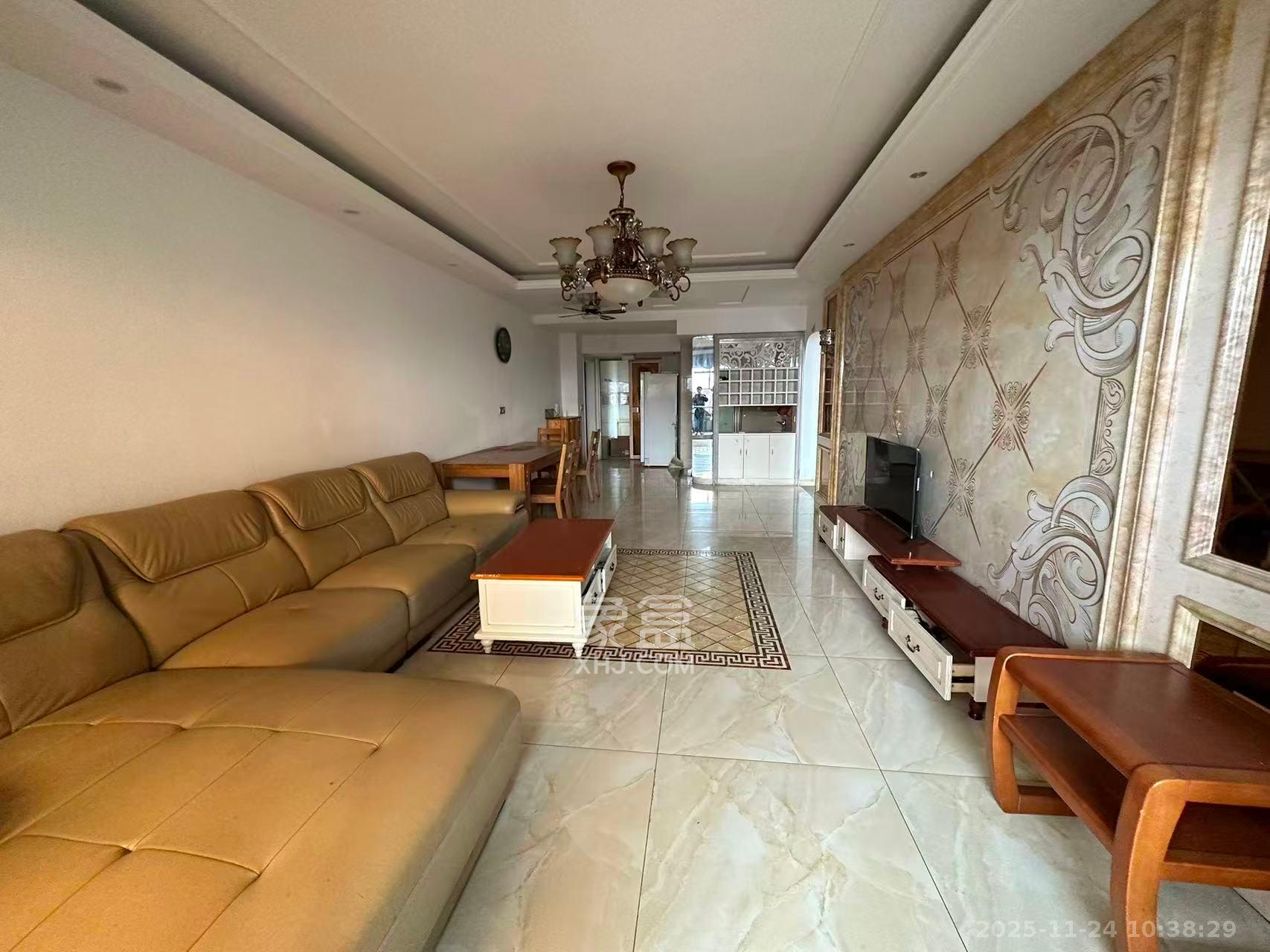 东玺门  2室2厅1卫    3200.0元/月室内图