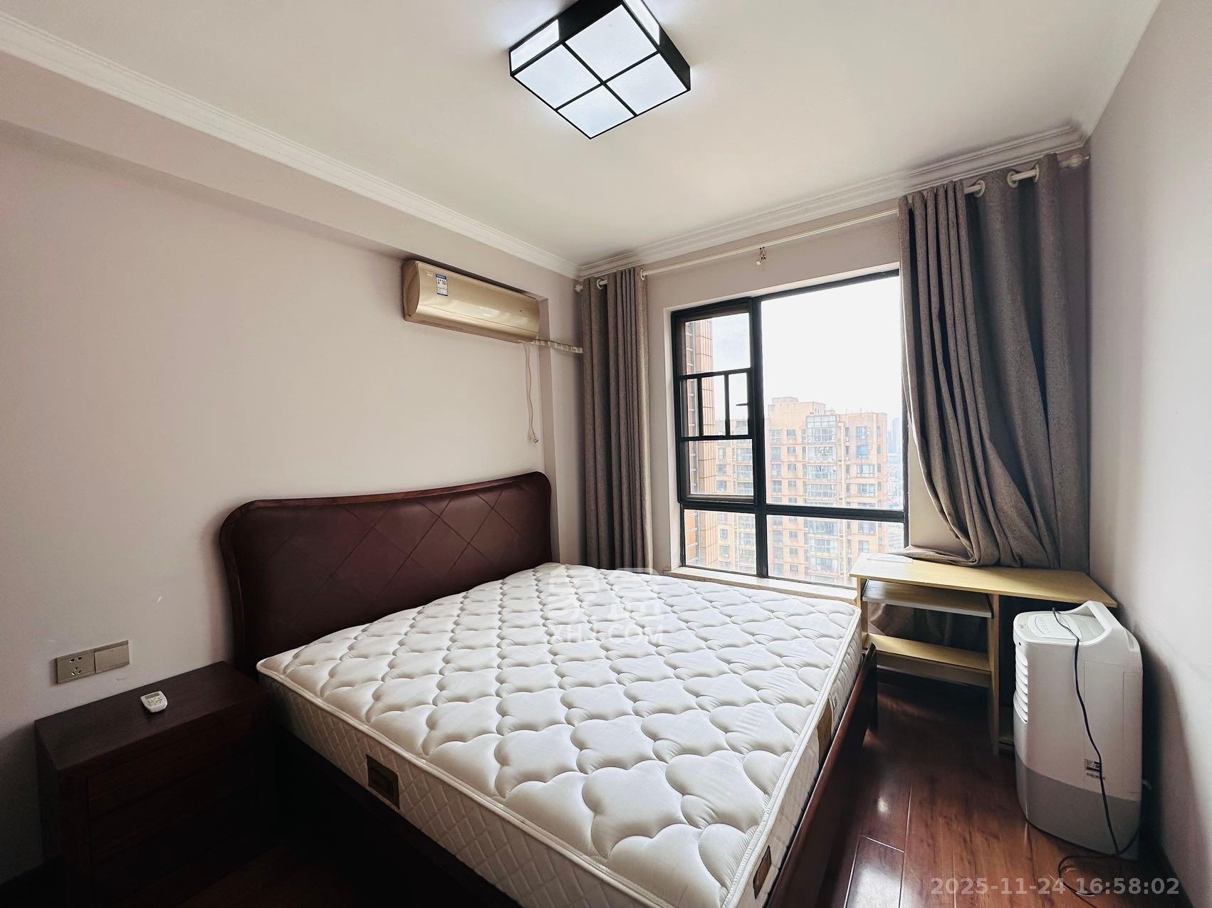 江河双水湾 4室2厅2卫 3500.0元/月 江河双水湾 4室2厅2卫 3500.0元/月室内图