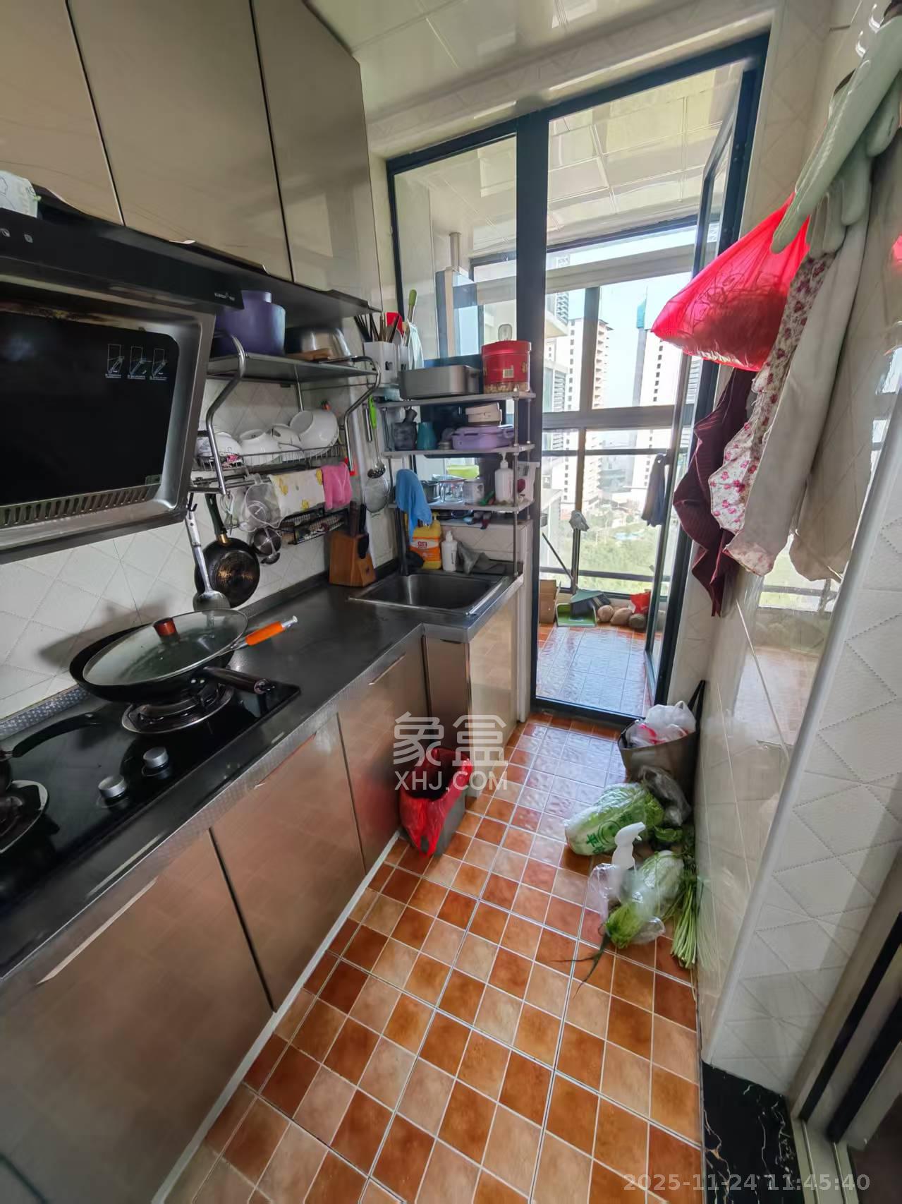 德惠雅苑（众星湘港公馆）  2室1厅1卫    1800.0元/月