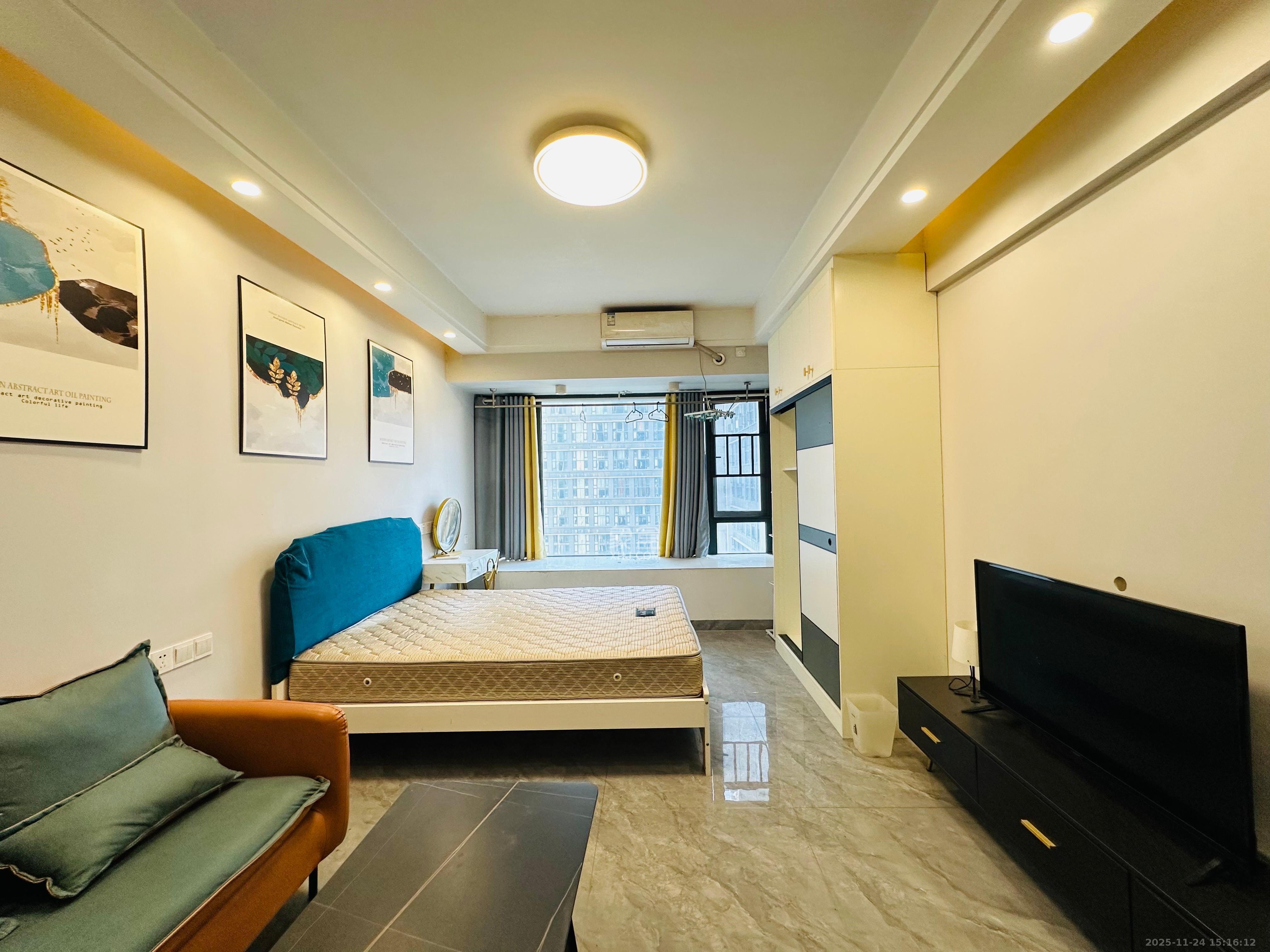 龙湖湘江星座（祺鑫星座公寓）  1室1厅1卫    1600.0元/月