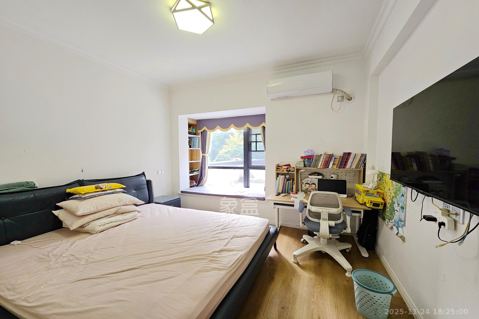 茂华国际湘 3室2厅2卫 150.0万 茂华国际湘 3室2厅2卫 150.0万卧室