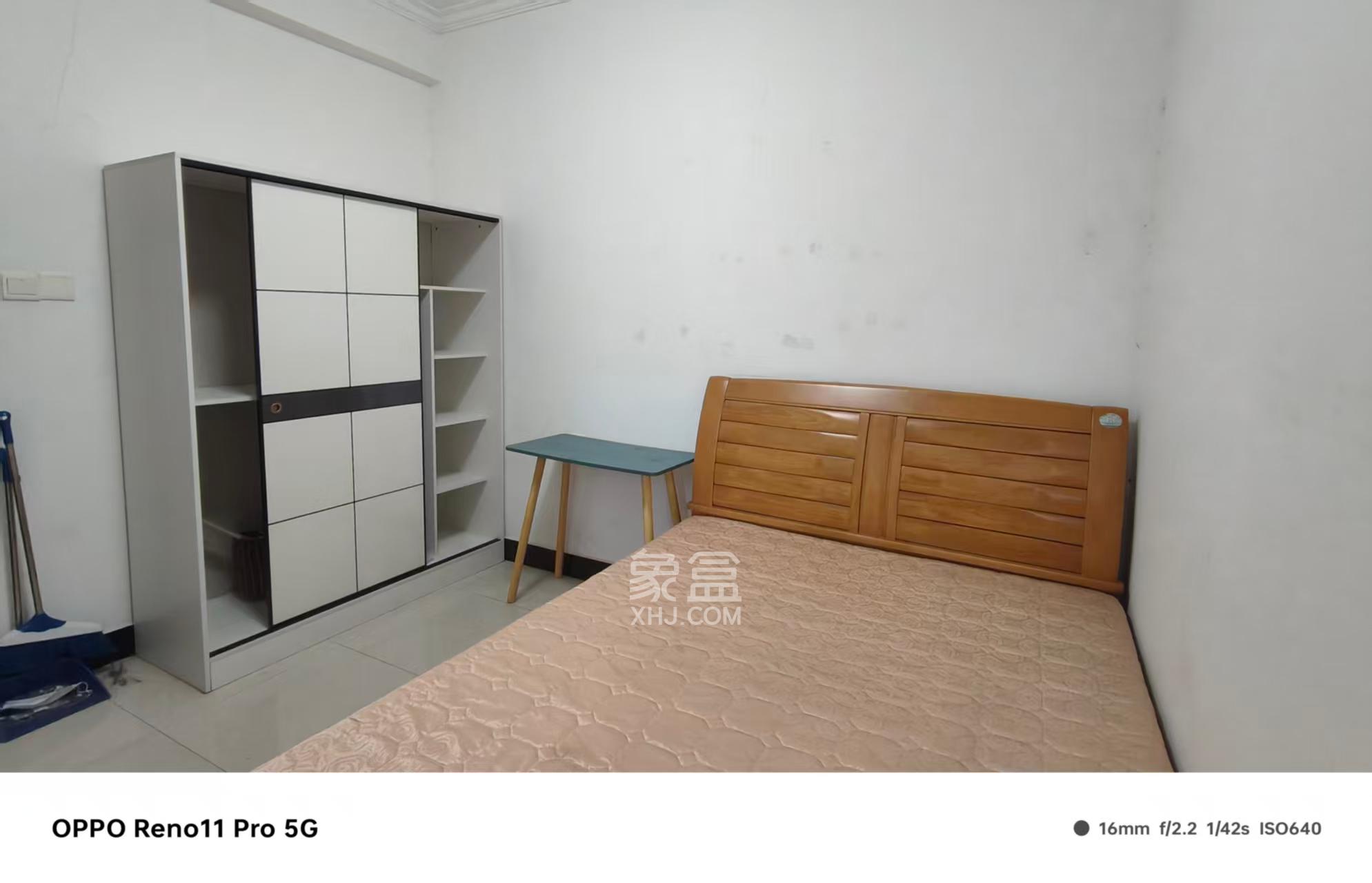 万博汇 2室1厅1卫 2600.0元/月 万博汇 2室1厅1卫 2600.0元/月室内图