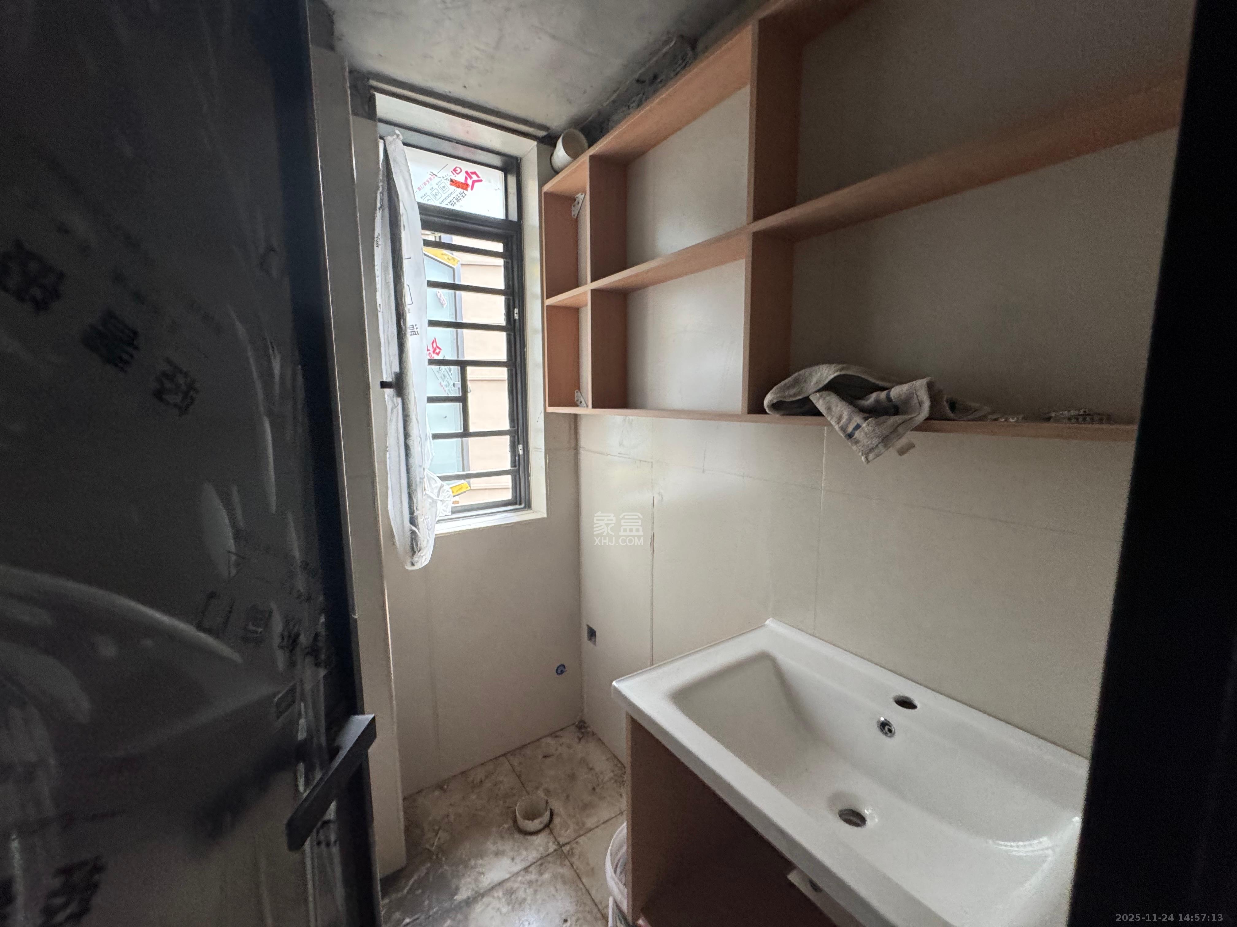 嘉雨东苑 2室1厅1卫 3500.0元/月 嘉雨东苑 2室1厅1卫 3500.0元/月室内图