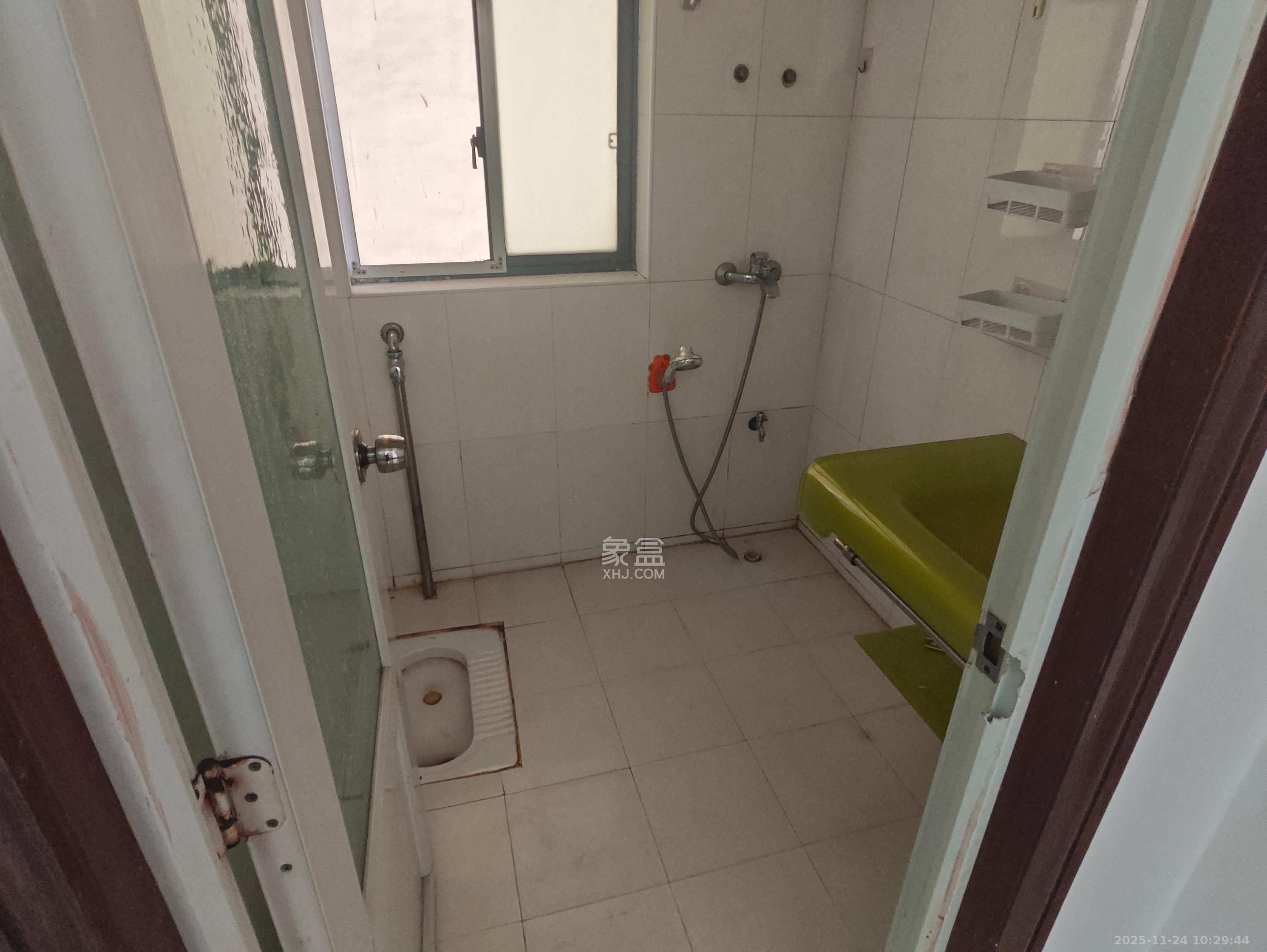 欧园  1室2厅1卫    1700.0元/月室内图